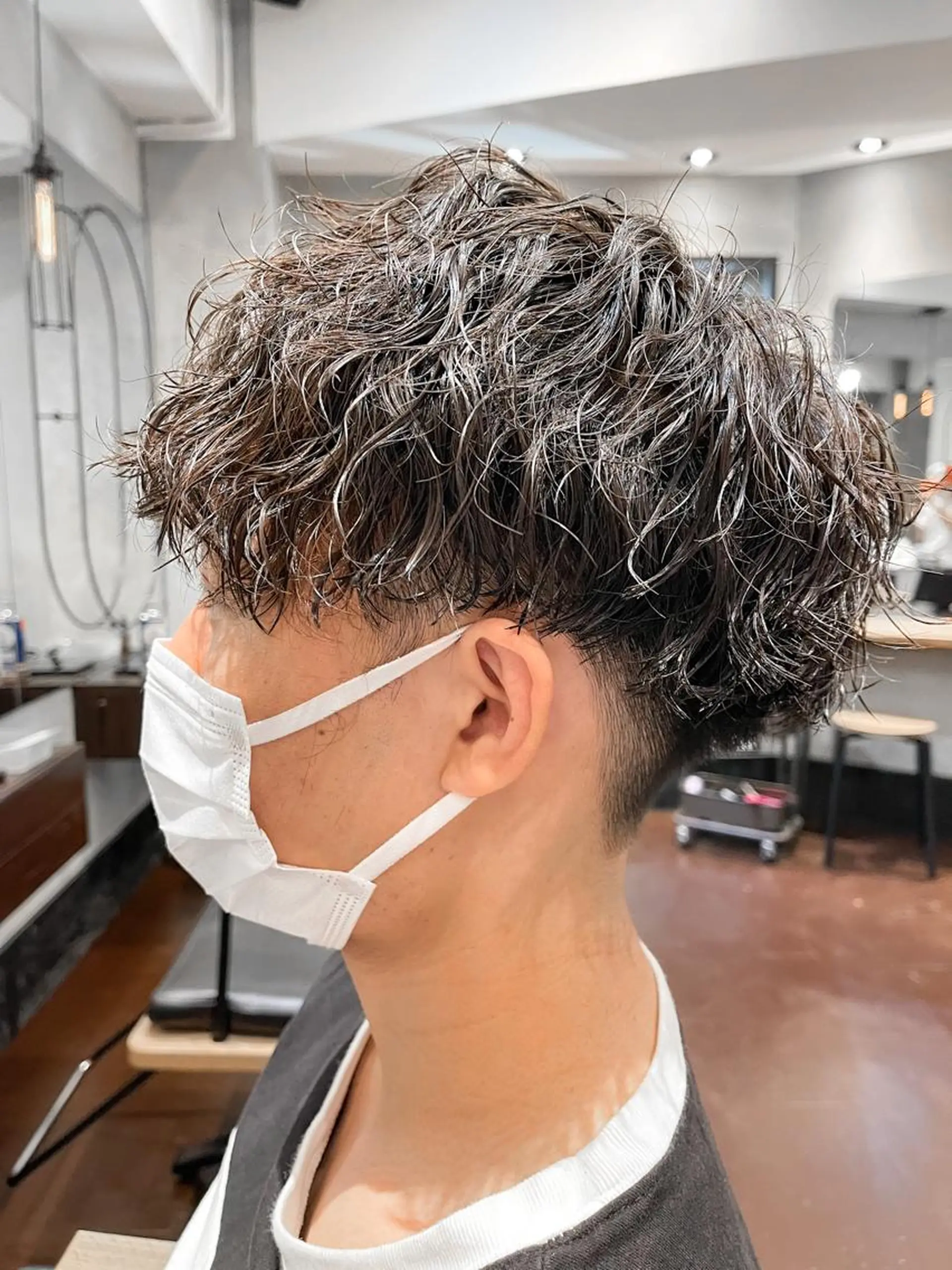 ショート パーマ メンズ メンズパーマ ツイストスパイラルパーマ スパイラルパーマ カット パーマ トリートメント ヘアセット lana hair 新宿 髪質改善トリートメント 新宿三丁目所属・新宿メンズパーマ TAKE曲がる縮毛のヘアスタイル