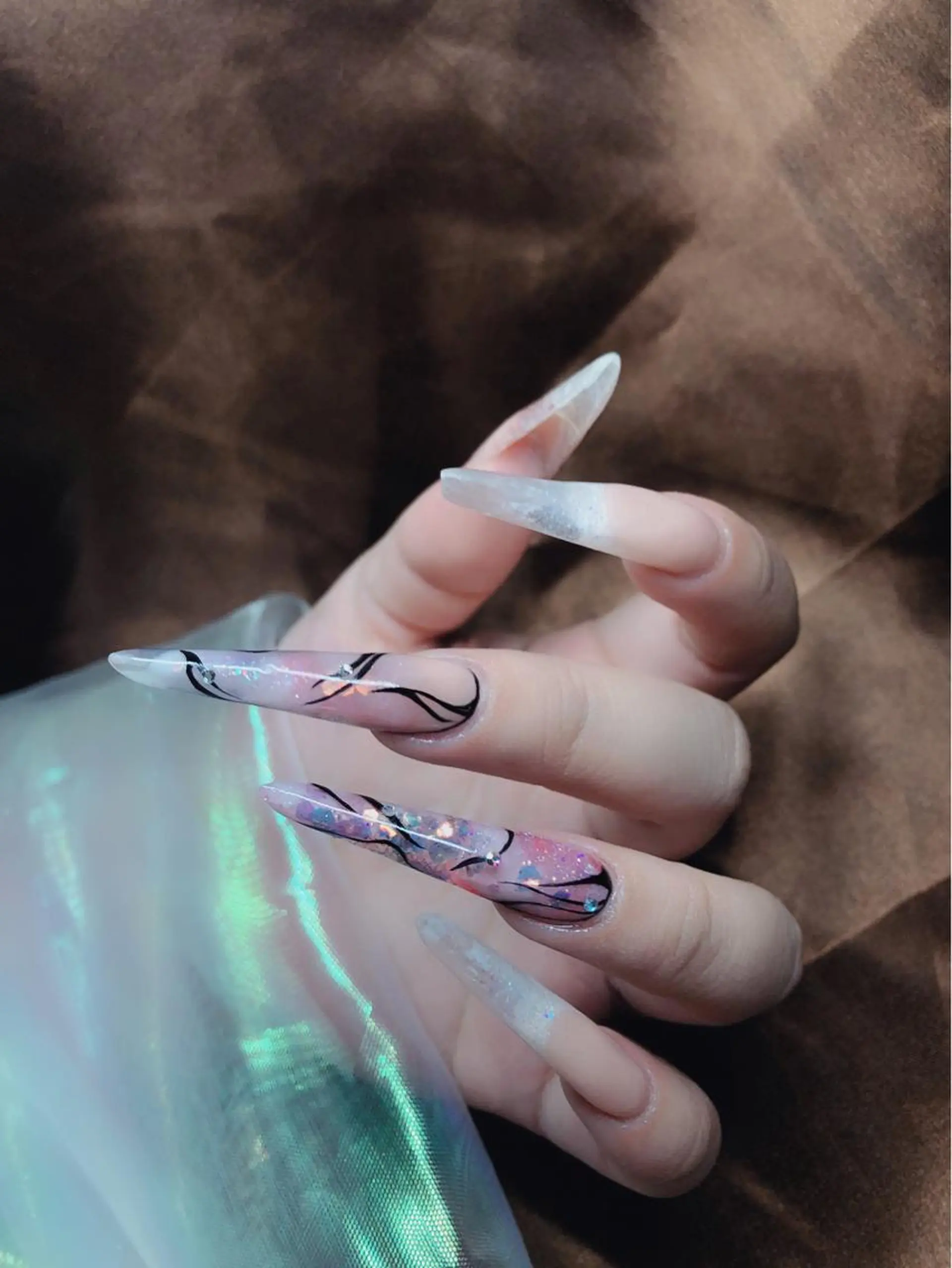 ネイル 🖤スカルプ R🖤のネイルデザイン
