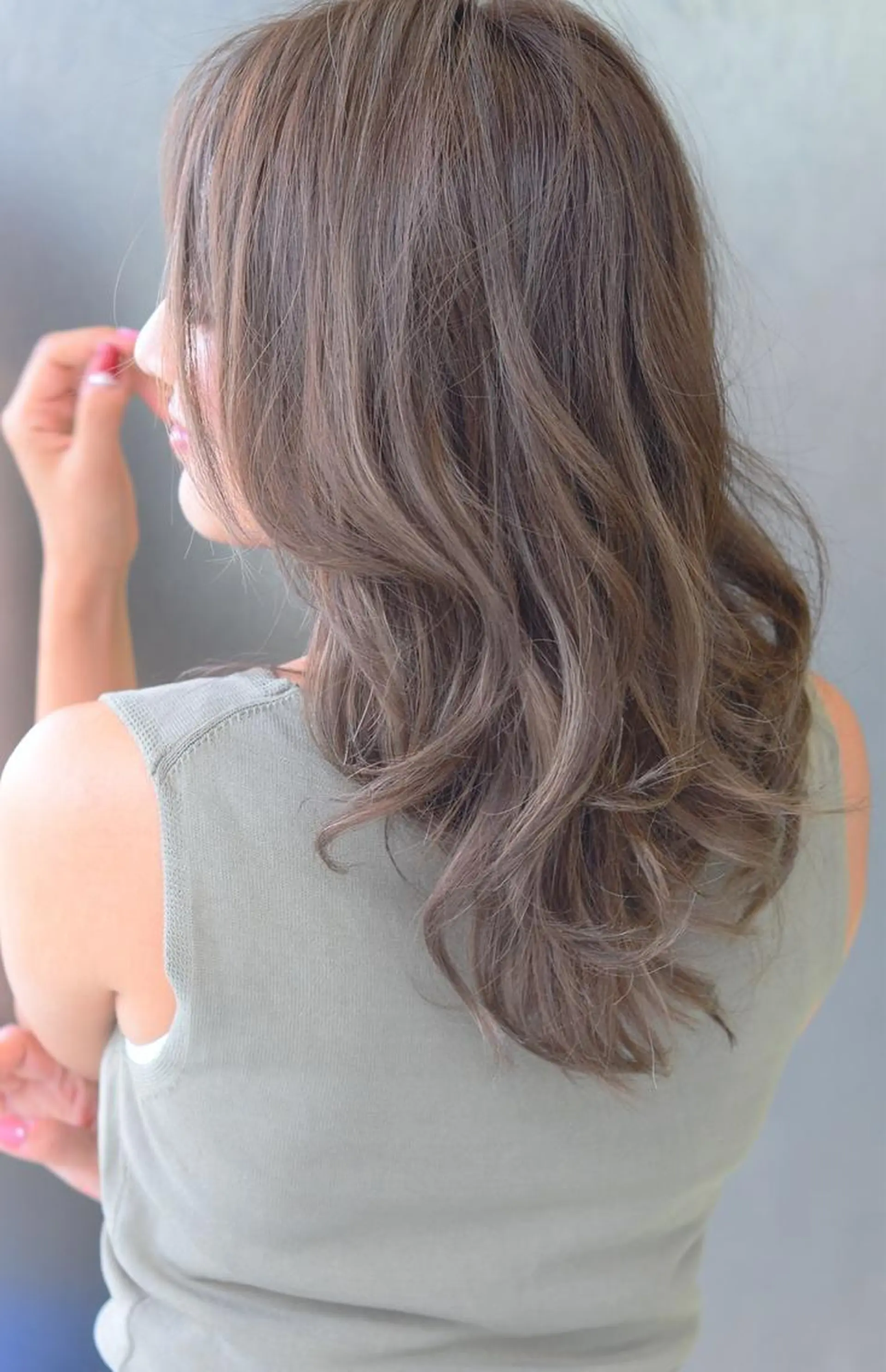 セミロング セミロングパーマ アッシュ ボブ 顔まわりレイヤー レイヤーカット 【公式】amble luxe池袋東口♻️のヘアスタイル