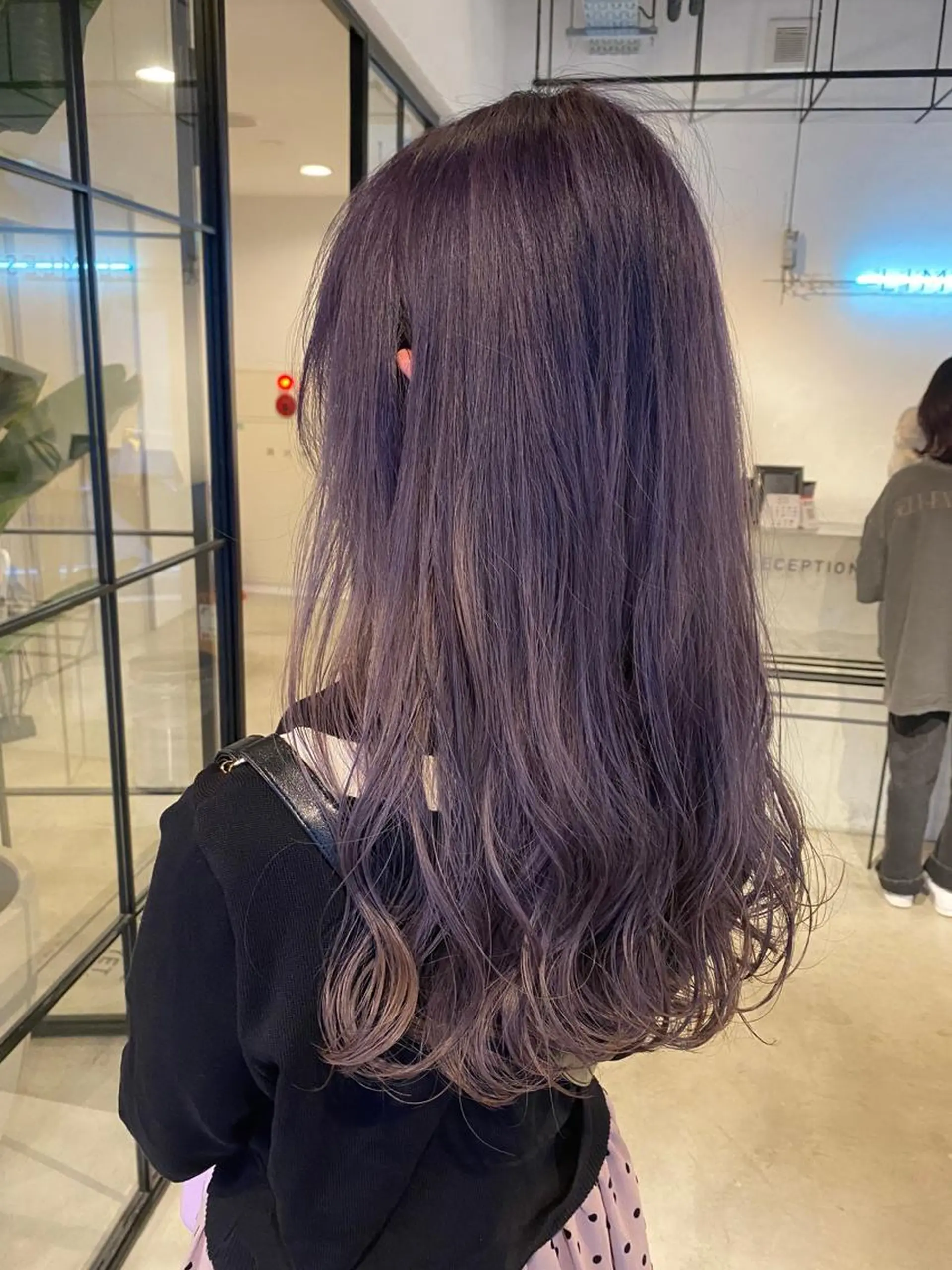 ロング カラー ヘアアレンジ ベージュ/ダブルカラ ー/新潟駅/青柳萌果のヘアスタイル