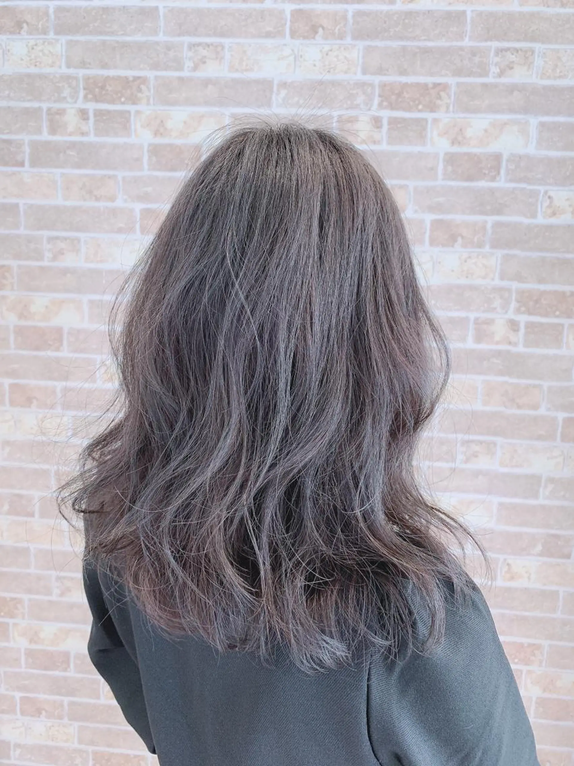 ミディアム 柏本 果菜のヘアスタイル