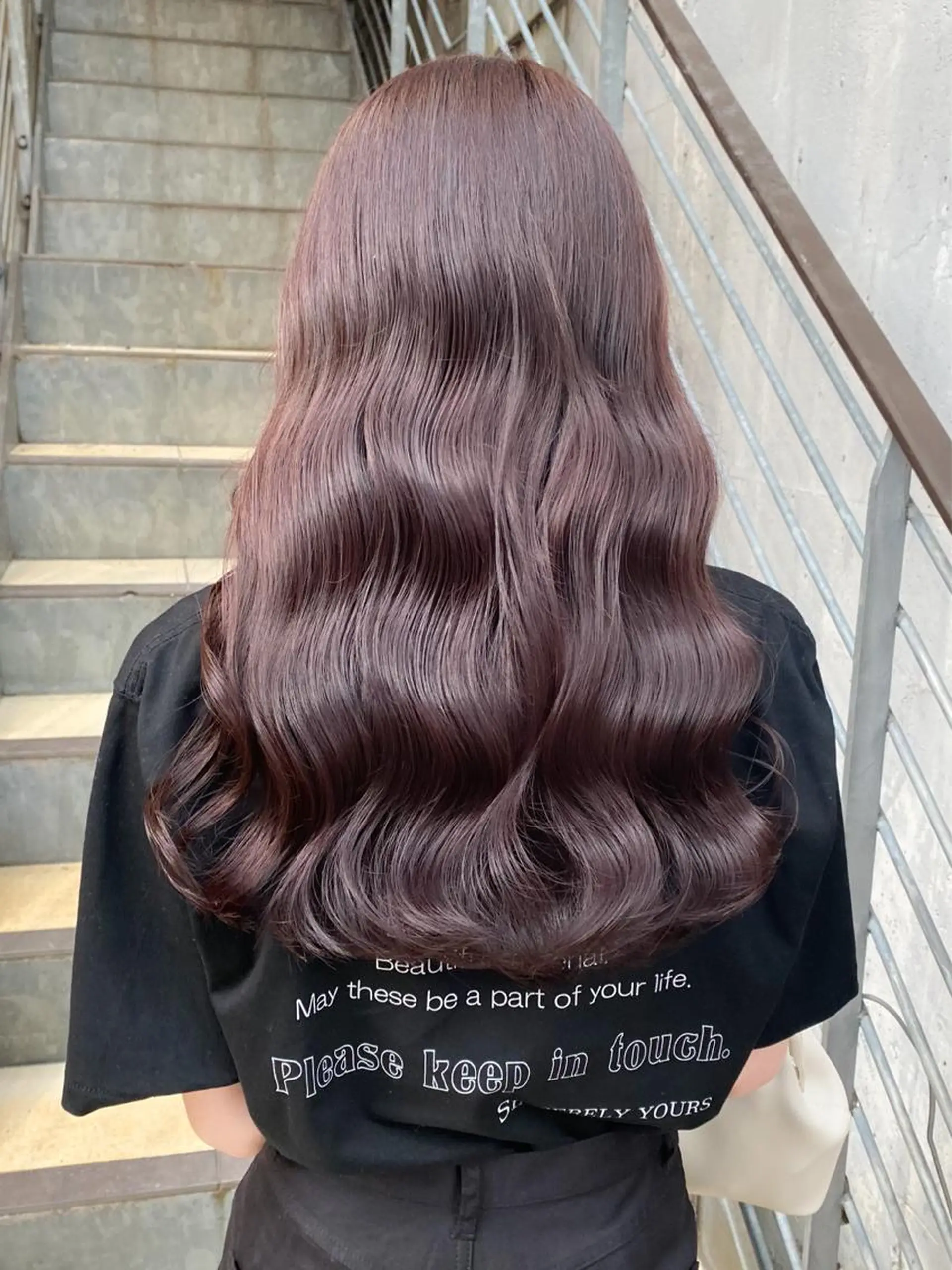 ロング カラー ベージュカラー ブリーチ 透明感カラー ハイトーンカラー ハイトーンベージュ ヘアカラー ness ネスのヘアスタイル