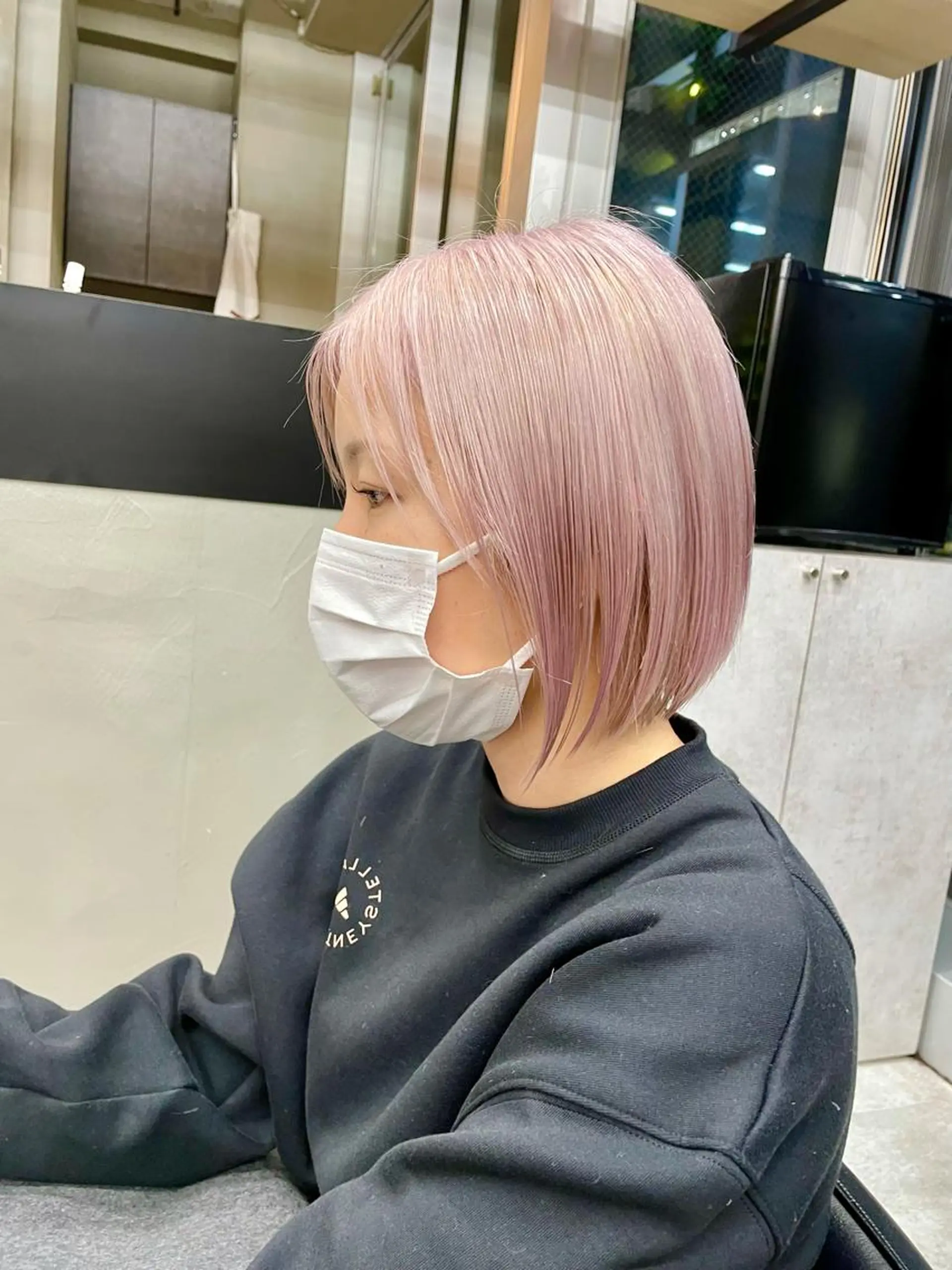 ショート カラー ボブ・ウルフカット TAIGAのヘアスタイル