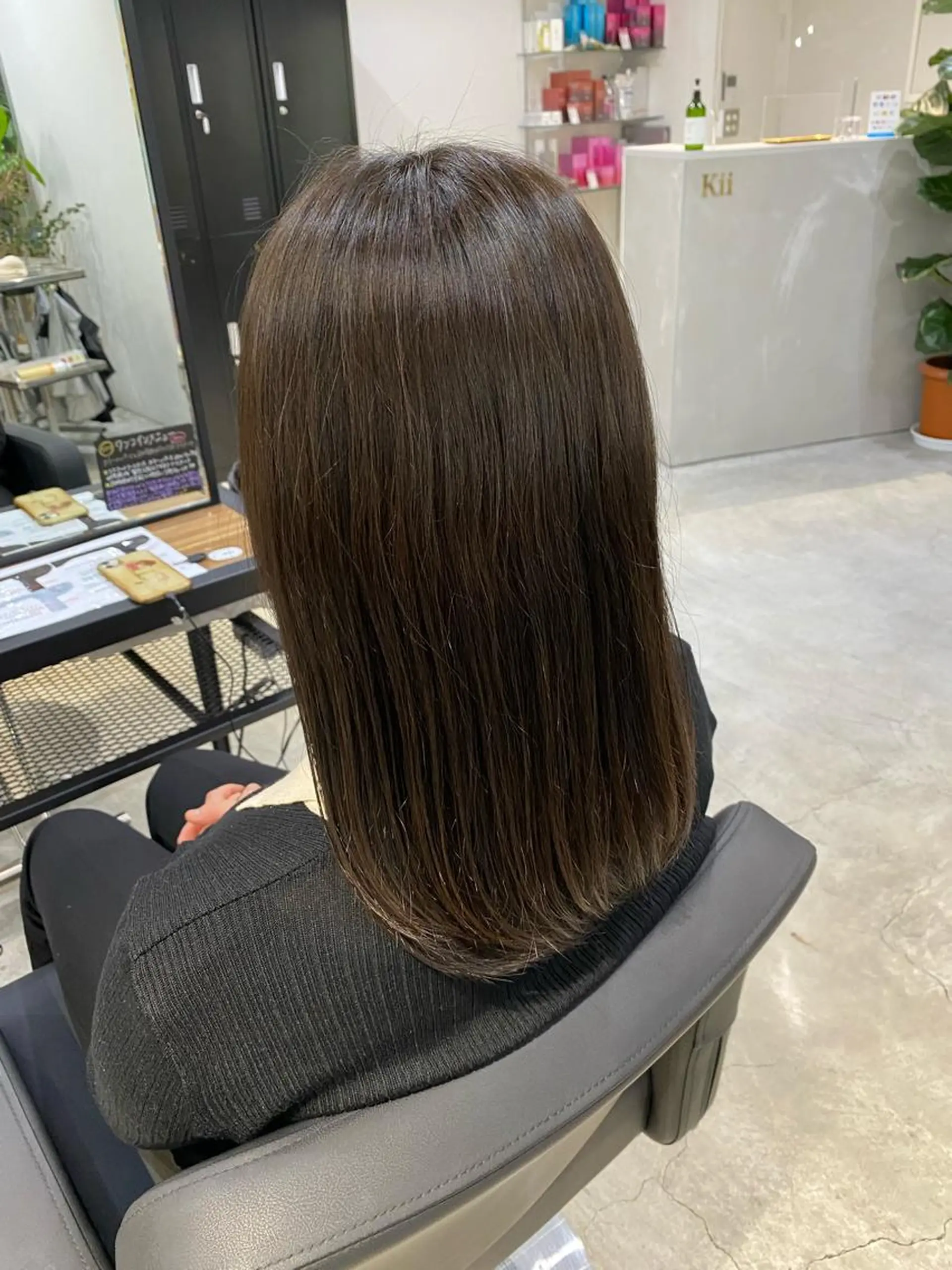 ミディアム カラー ブラウンカラー オリーブブラウン 中西 きょうかのヘアスタイル