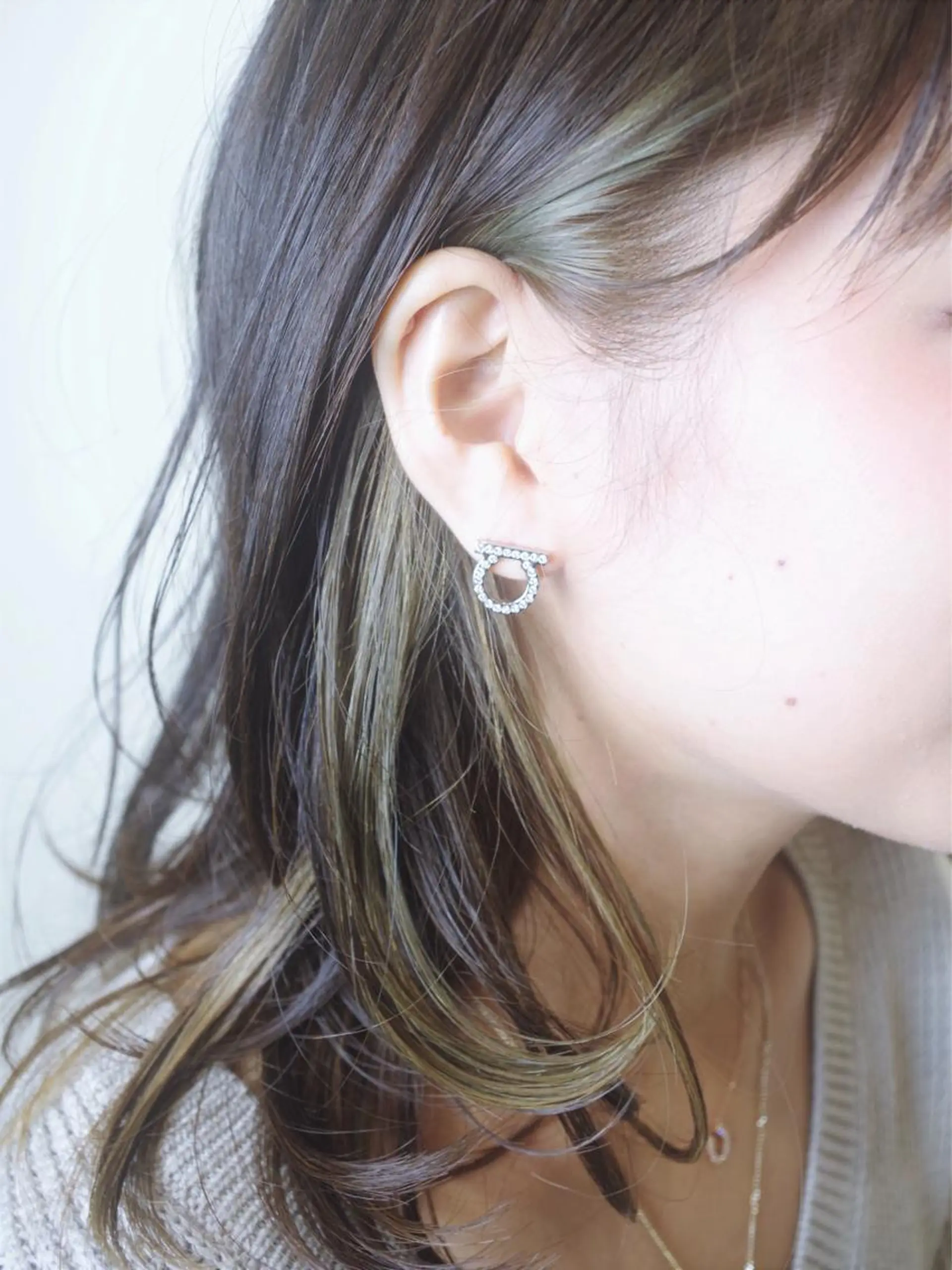 ミディアム カラー カット ヘアカラー トリートメント フリーランスヘアスタイリスト所属・NAKA MURAのヘアスタイル