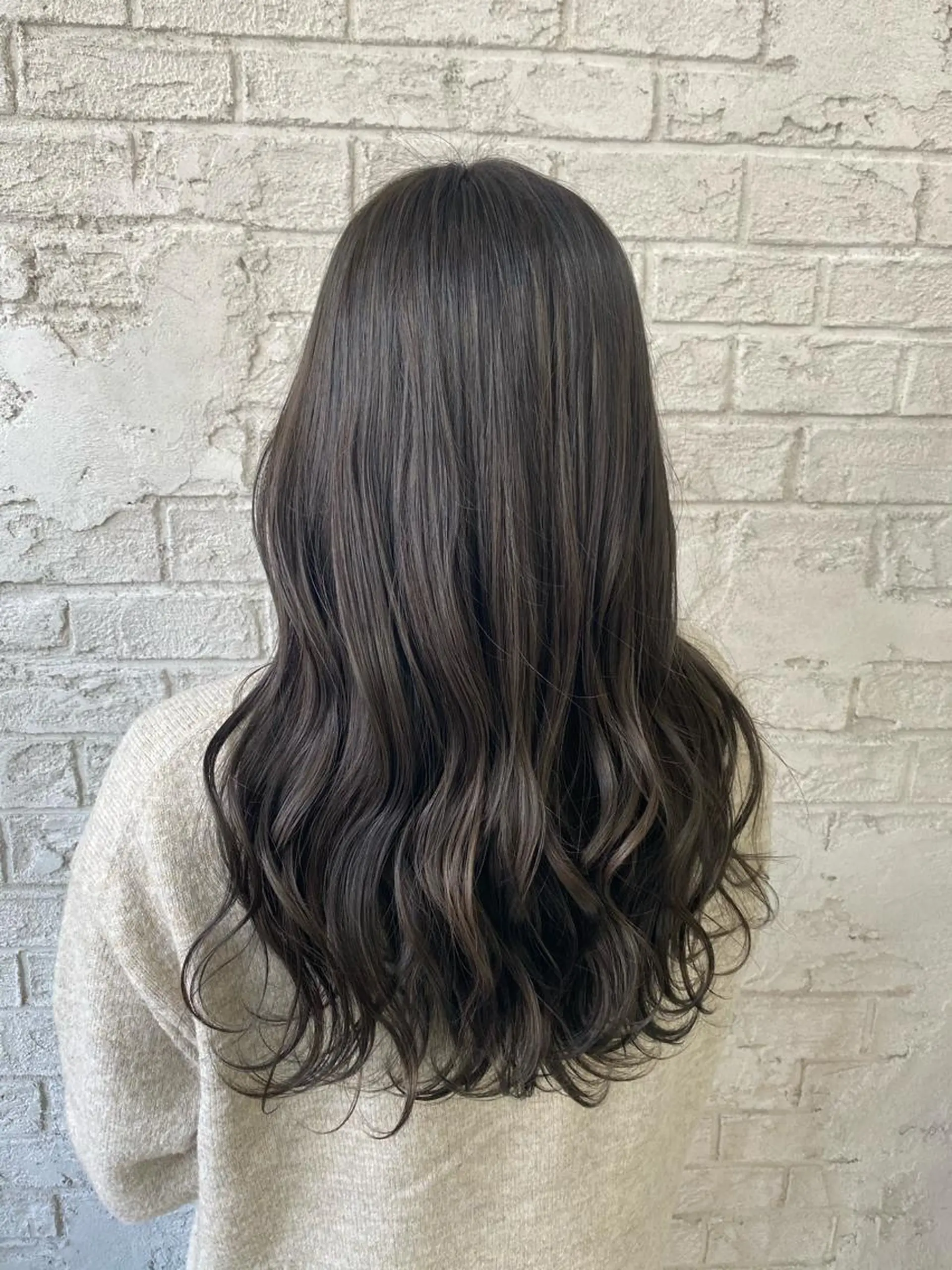 ロング カラー 透明感カラー ダークグレー Eleanor池袋東口2nd所属・池袋/韓国レイヤー 💗🐇amiのヘアスタイル