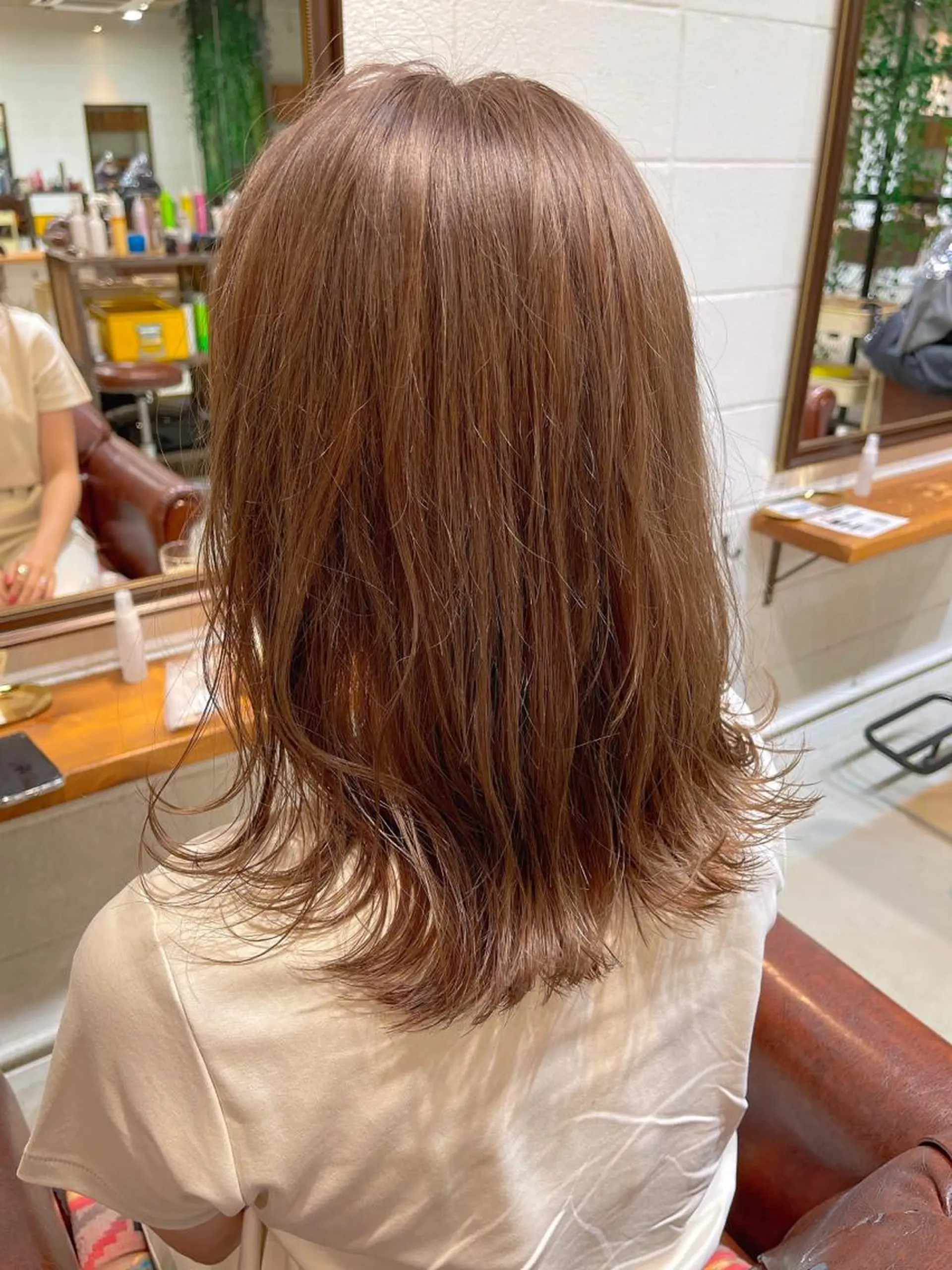 セミロング カラー パーマ ヘアアレンジ メンズ キッズ ネイル マツエク・マツパ アイブロウ ベージュカラー ミルクティーベージュ 眉カラー ヘアカラー トリートメント ⭐️ハイクオリティ カラー杉本雄志⭐️のヘアスタイル