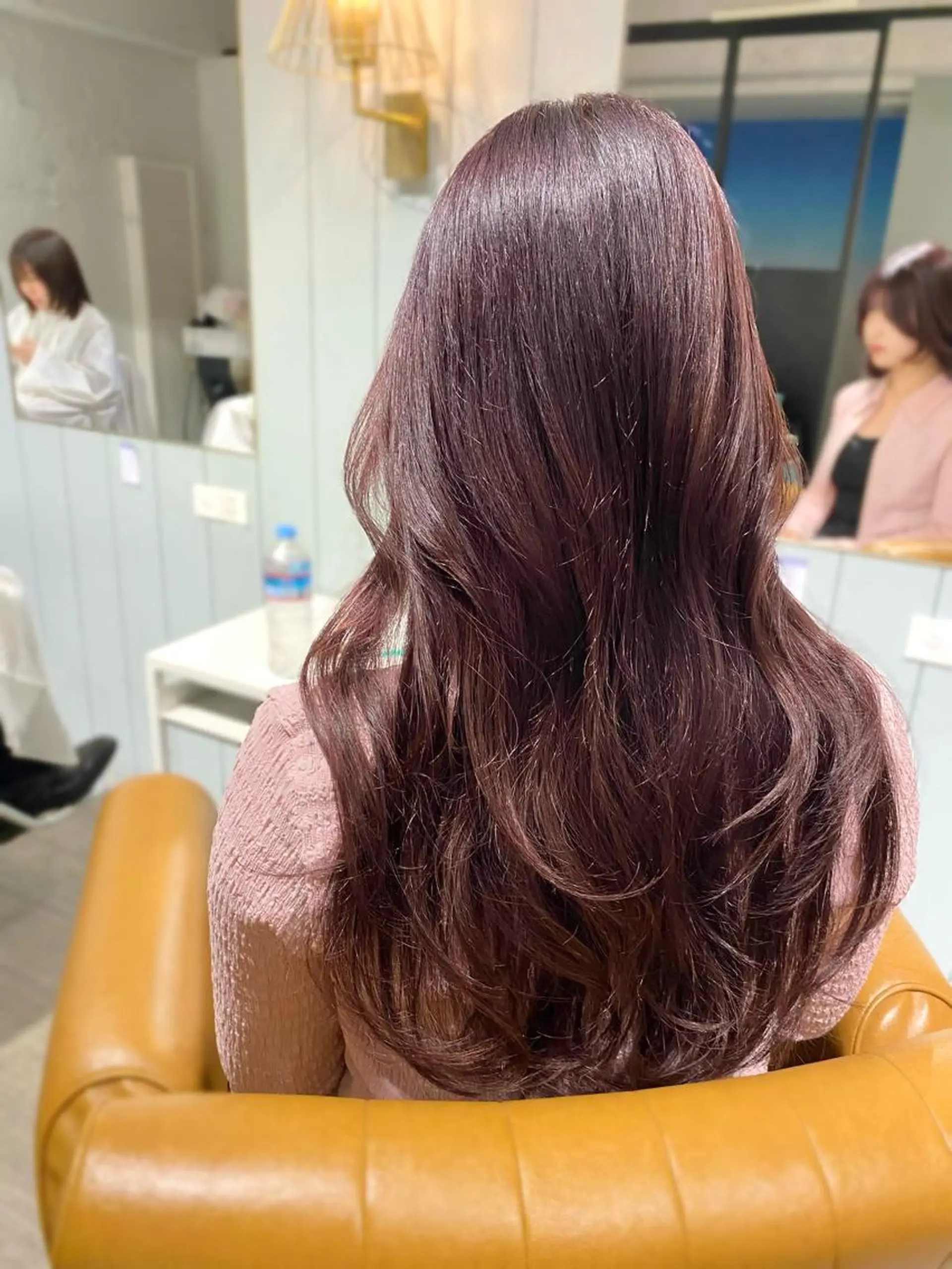 ロング カラー アッシュ ベージュカラー 黒髪 ブリーチ ブルーカラー カット ヘアカラー 縮毛矯正 トリートメント 韓国風レイヤーカット 💎髪質改善"yuiのヘアスタイル