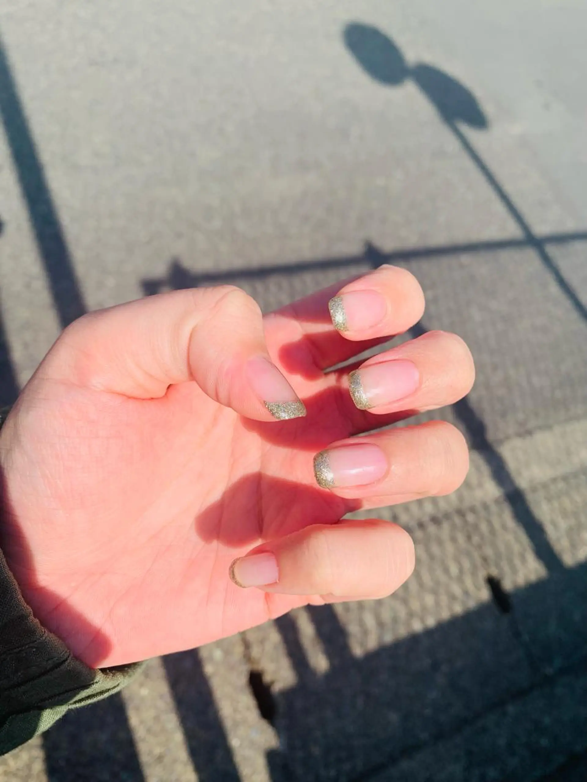 ネイル フレンチネイル ラメ(グリッター) Nailsalon Spina 琴美のネイルデザイン