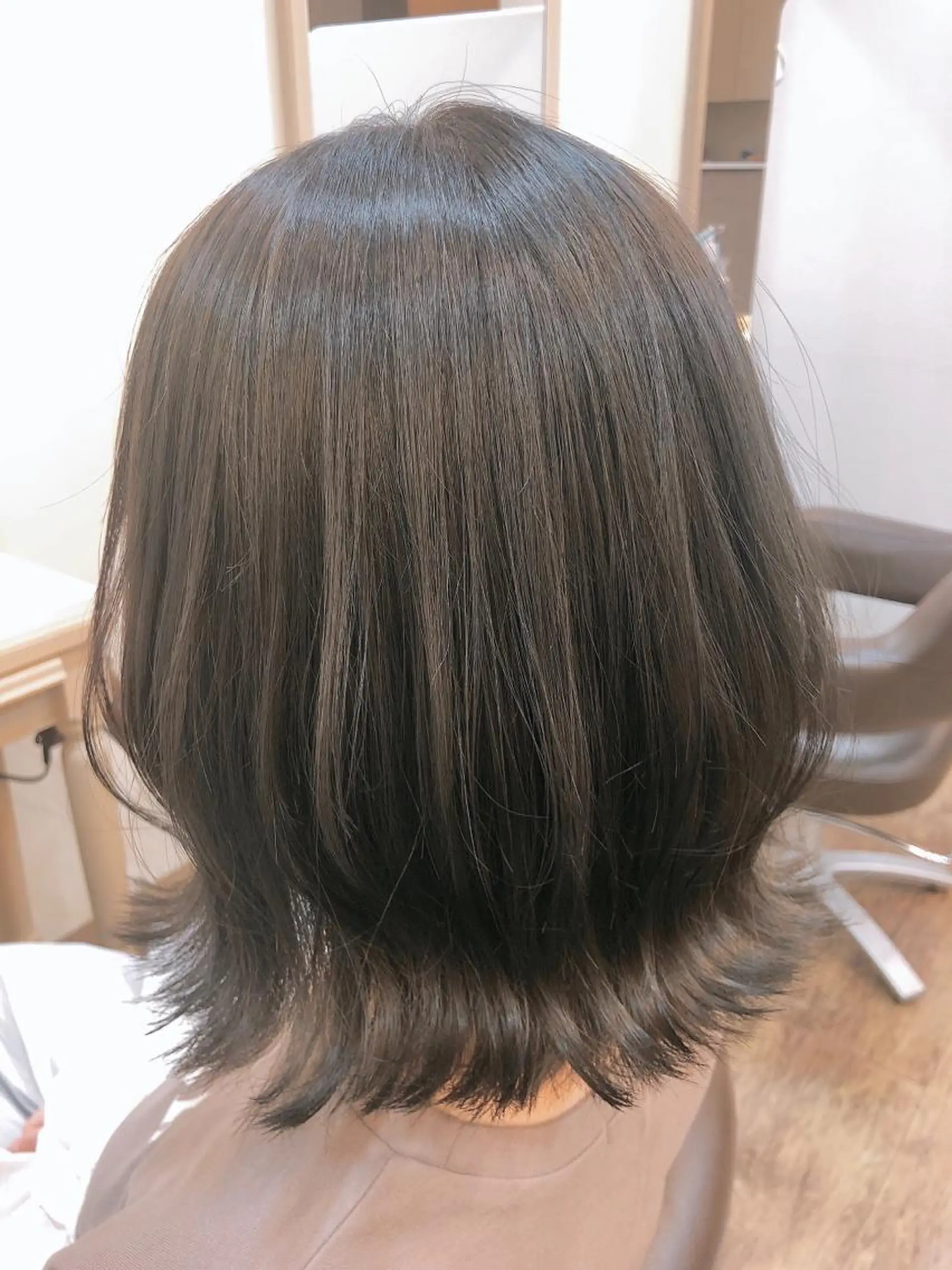 ミディアム カラー カット 西野 美空🍊のヘアスタイル