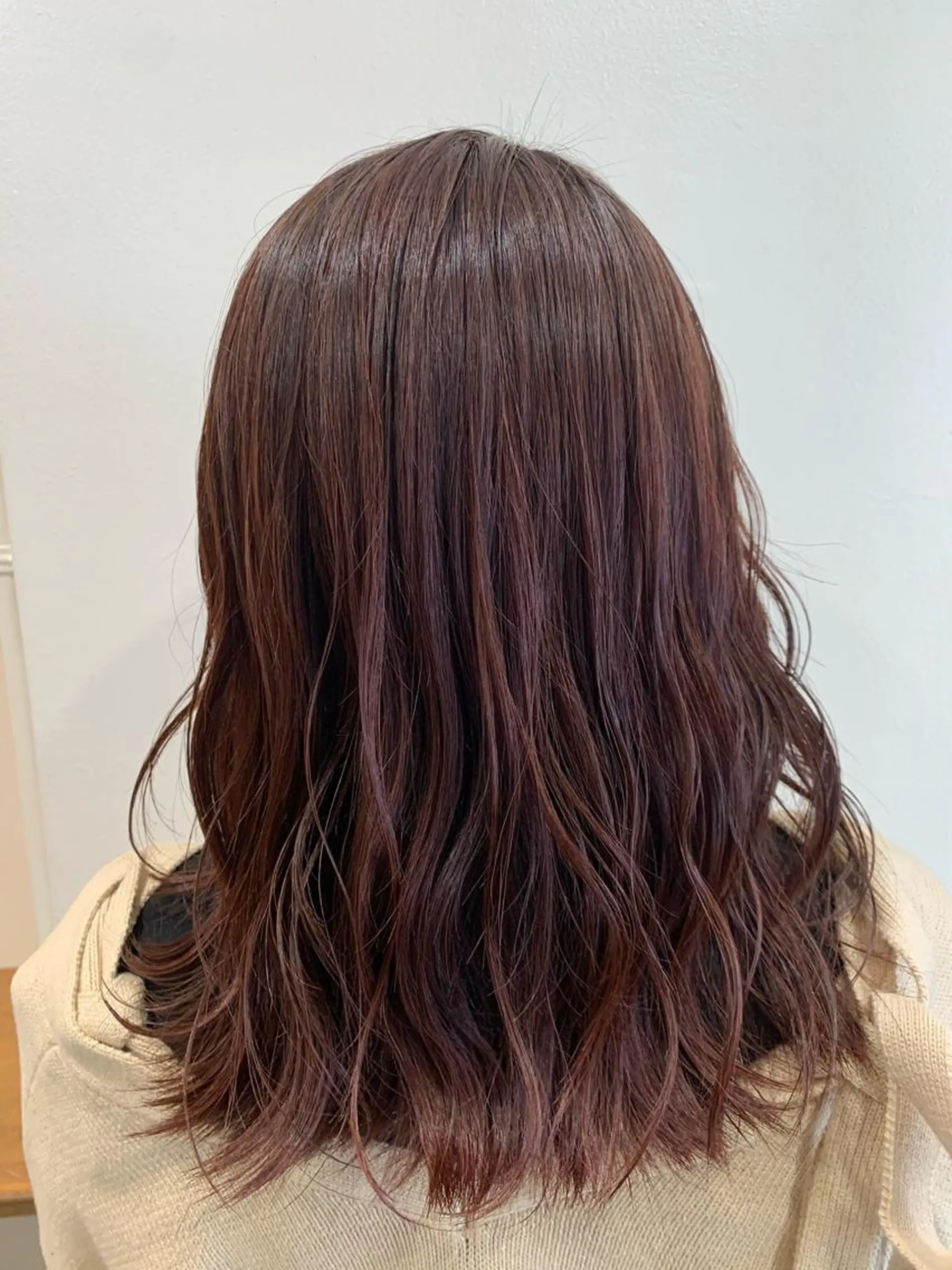 ミディアム ヘアカラー トリートメント ヘッドスパ ヘアセット 山口 竣也のヘアスタイル