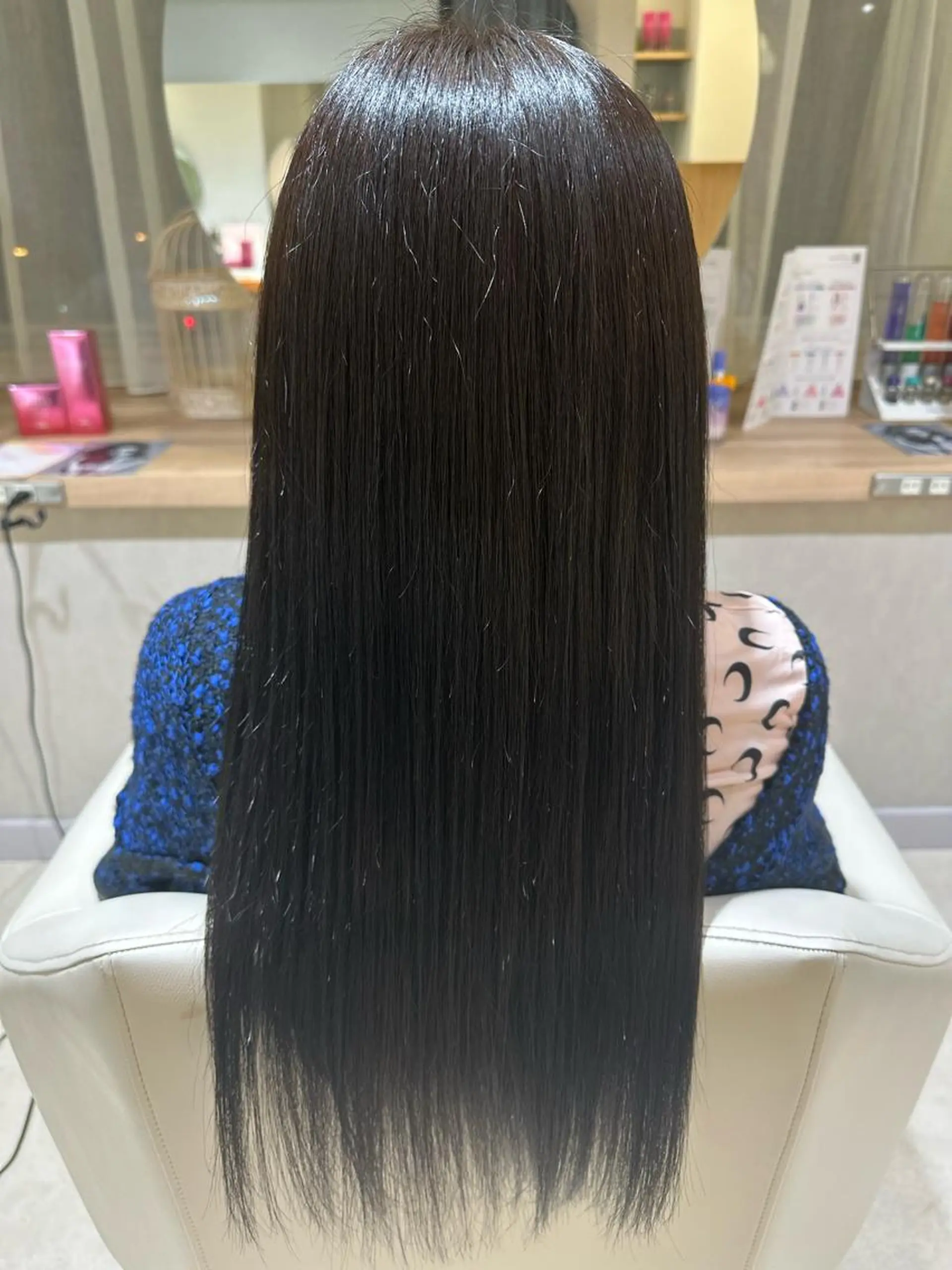 ロング アッシュ サコ ミのヘアスタイル