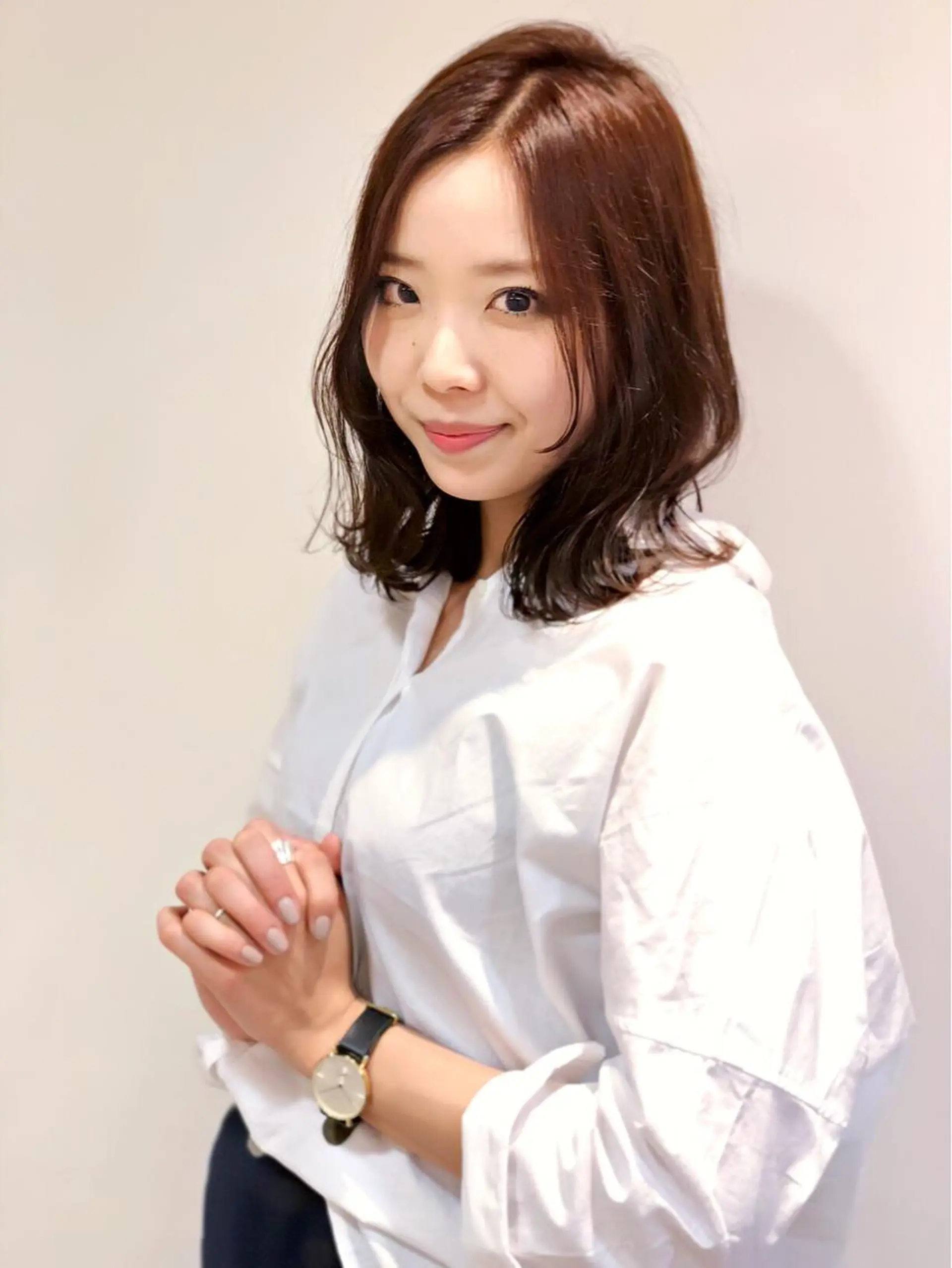 ミディアム カラー ベージュカラー ピンクカラー ピンクベージュ 外ハネヘア ディレクター ノナカのヘアスタイル