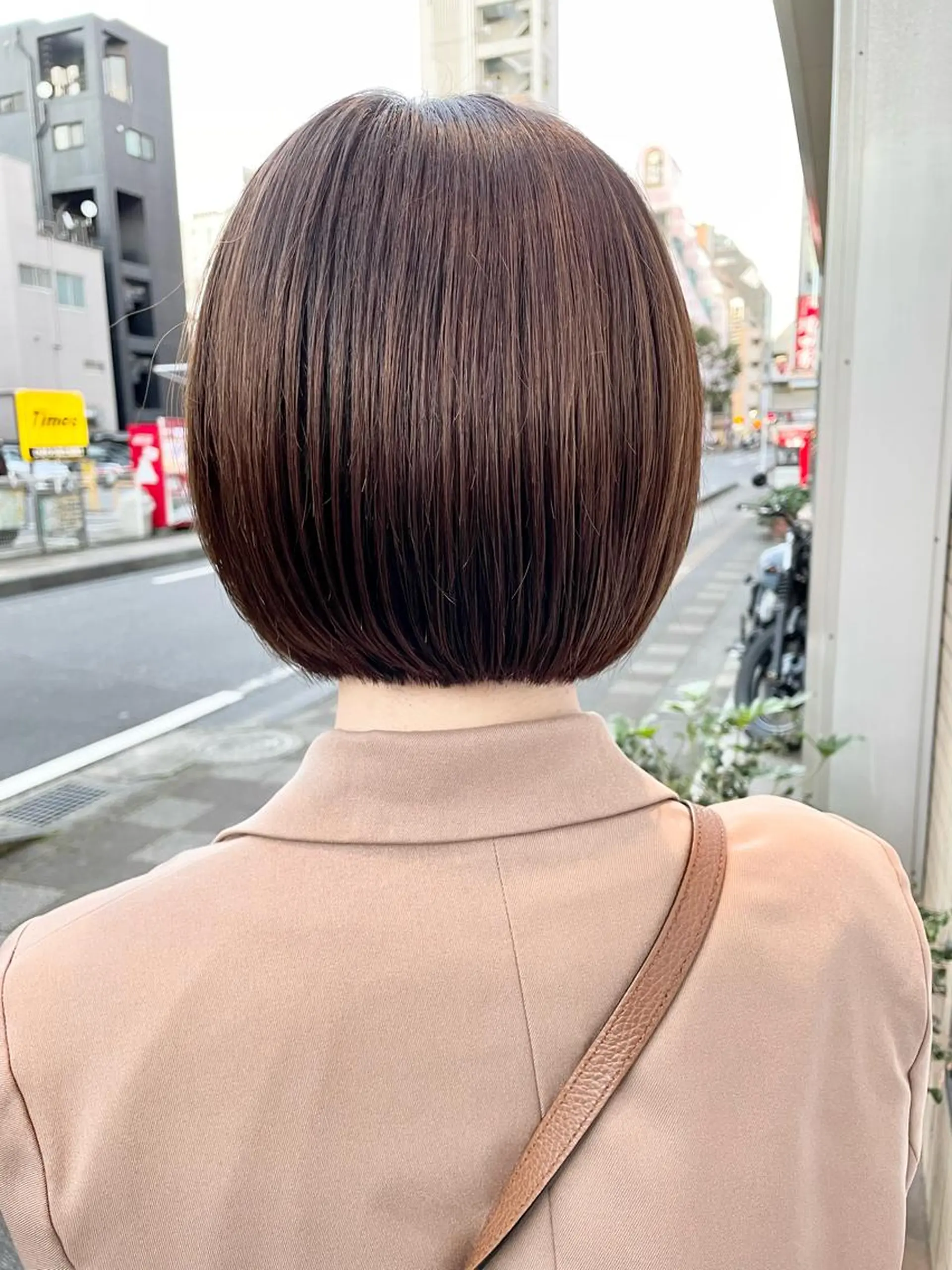 ミディアム ボブ 小関 仁晴のヘアスタイル