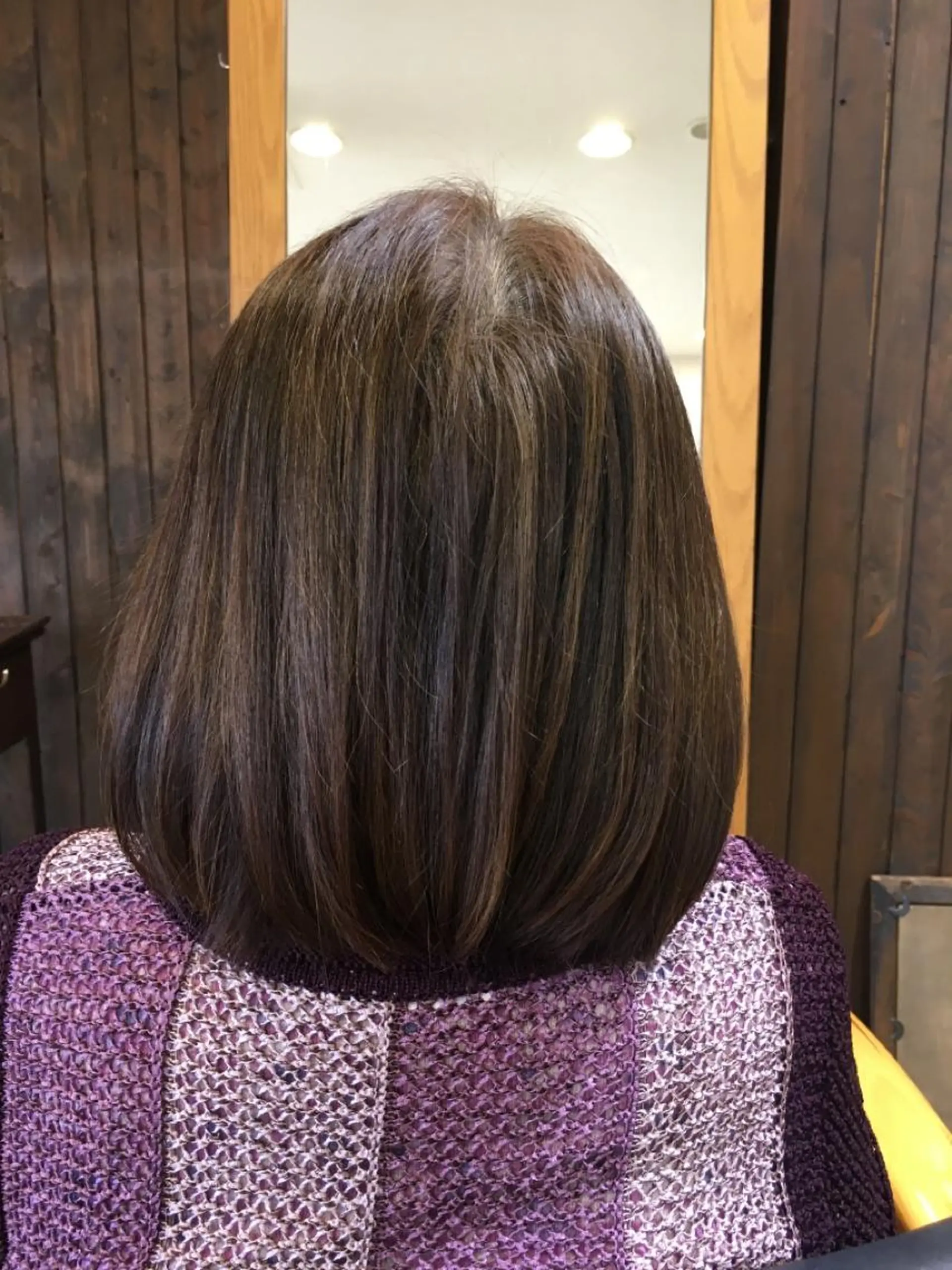 ミディアム ヘアカラー ルミ エールのヘアスタイル
