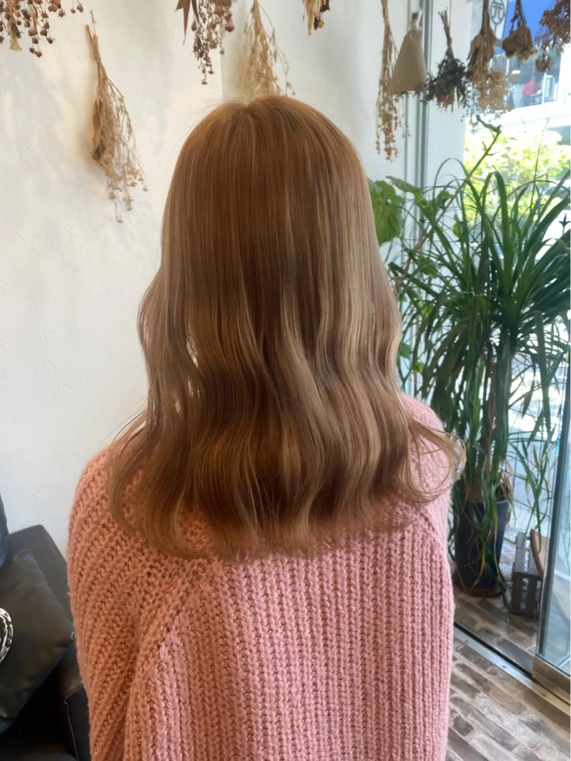 ミディアム ヘアカラー botan🦖*･ amiのヘアスタイル