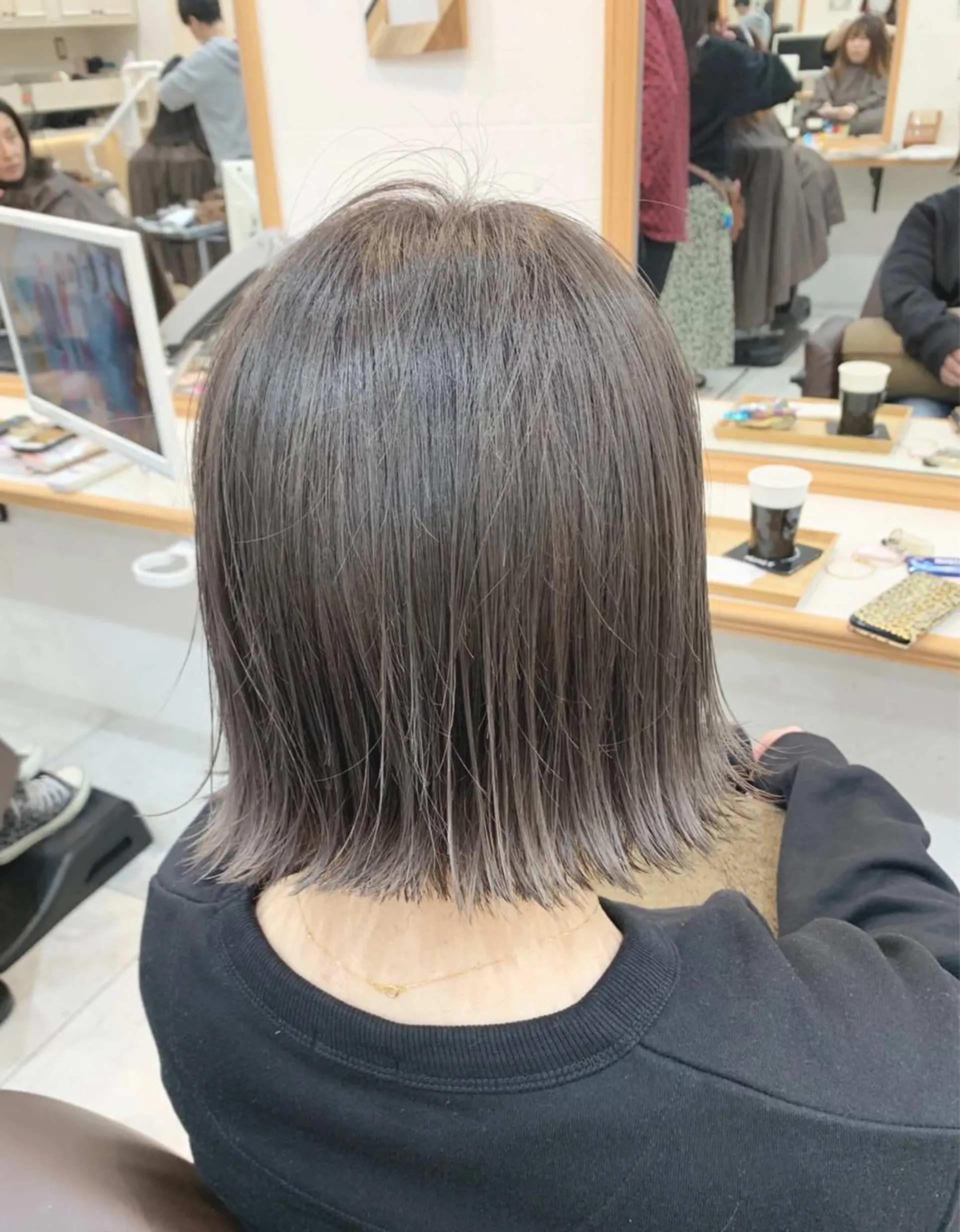 ミディアム カラー カット ヘアカラー トリートメント 平尾 拓也のヘアスタイル