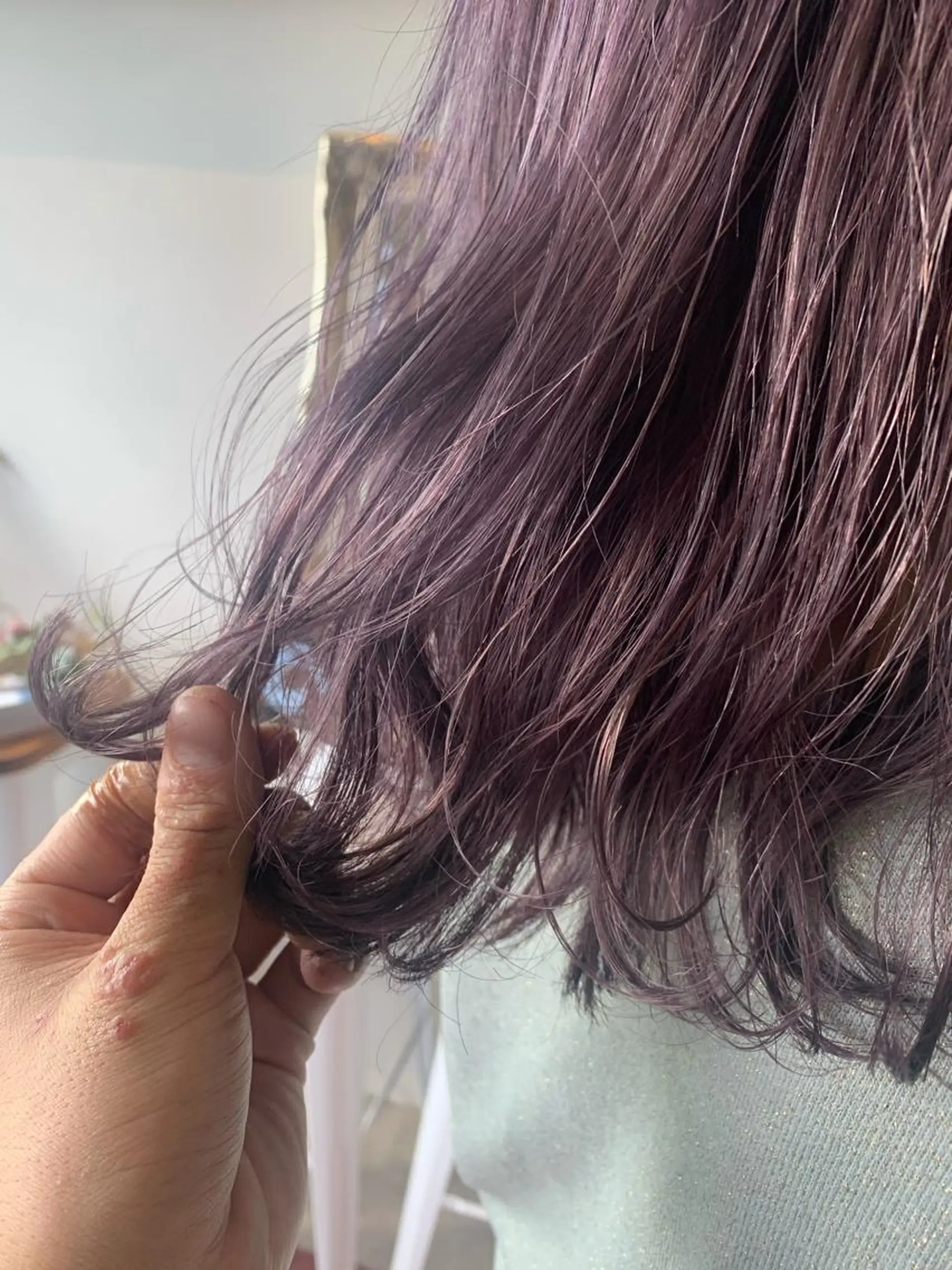 ミディアム パープルカラー ヘアカラー トリートメント ヘッドスパ ヘアセット 山口 竣也のヘアスタイル