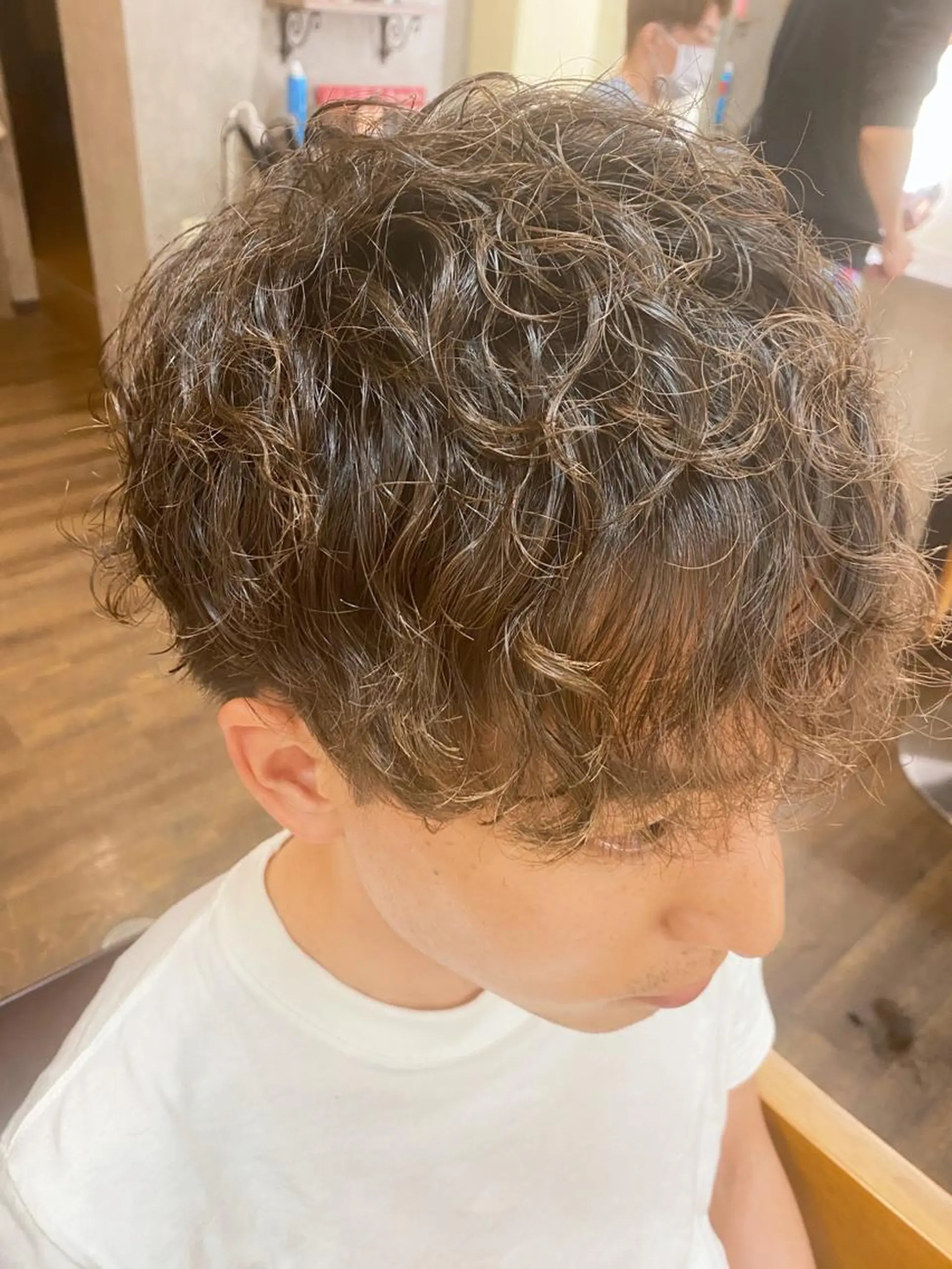 ショート パーマ メンズ マッシュ メンズパーマ 田井中 悠紀のヘアスタイル