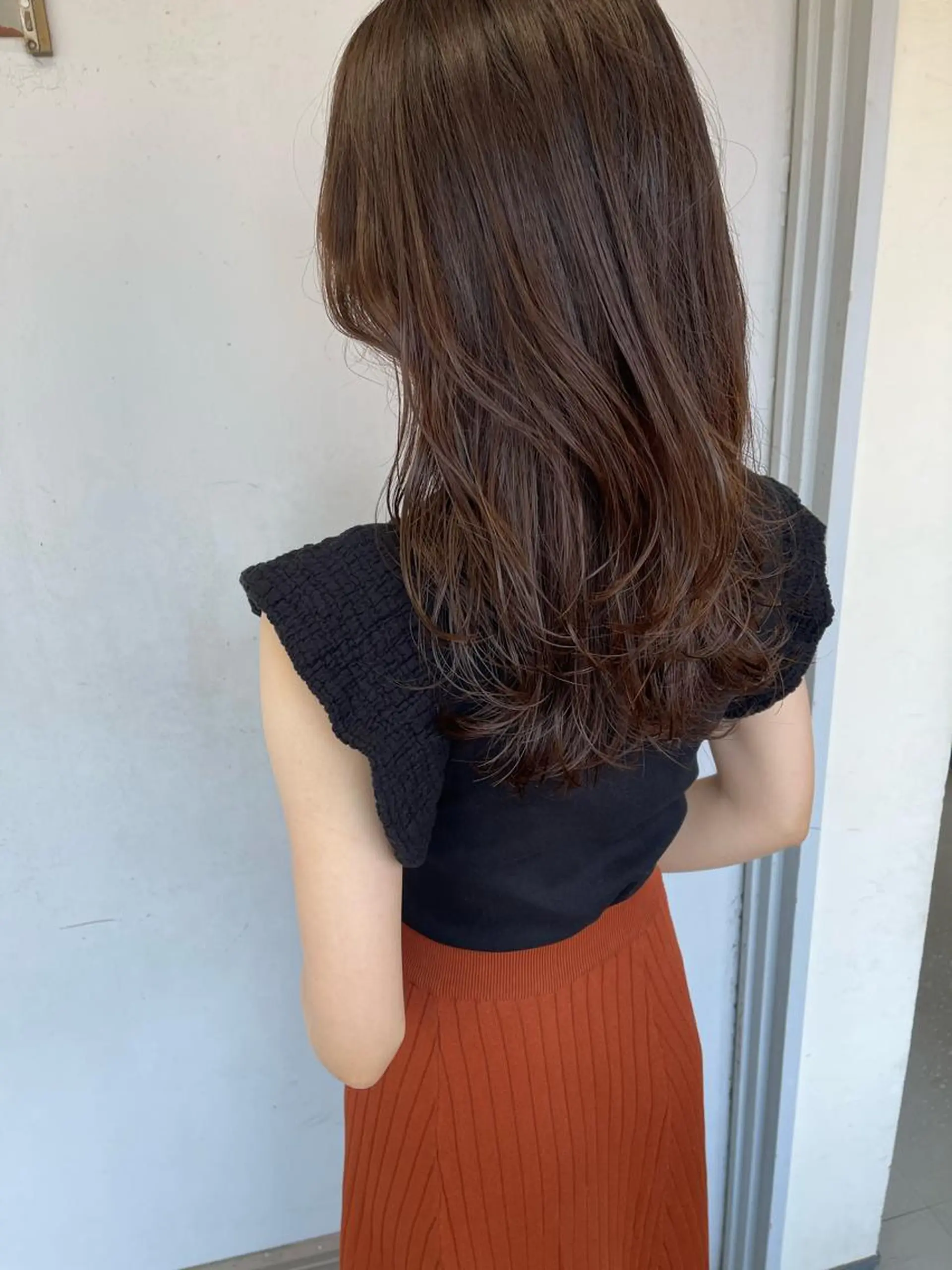 セミロング カラー ヘアカラー トリートメント シンタニ ナオトのヘアスタイル