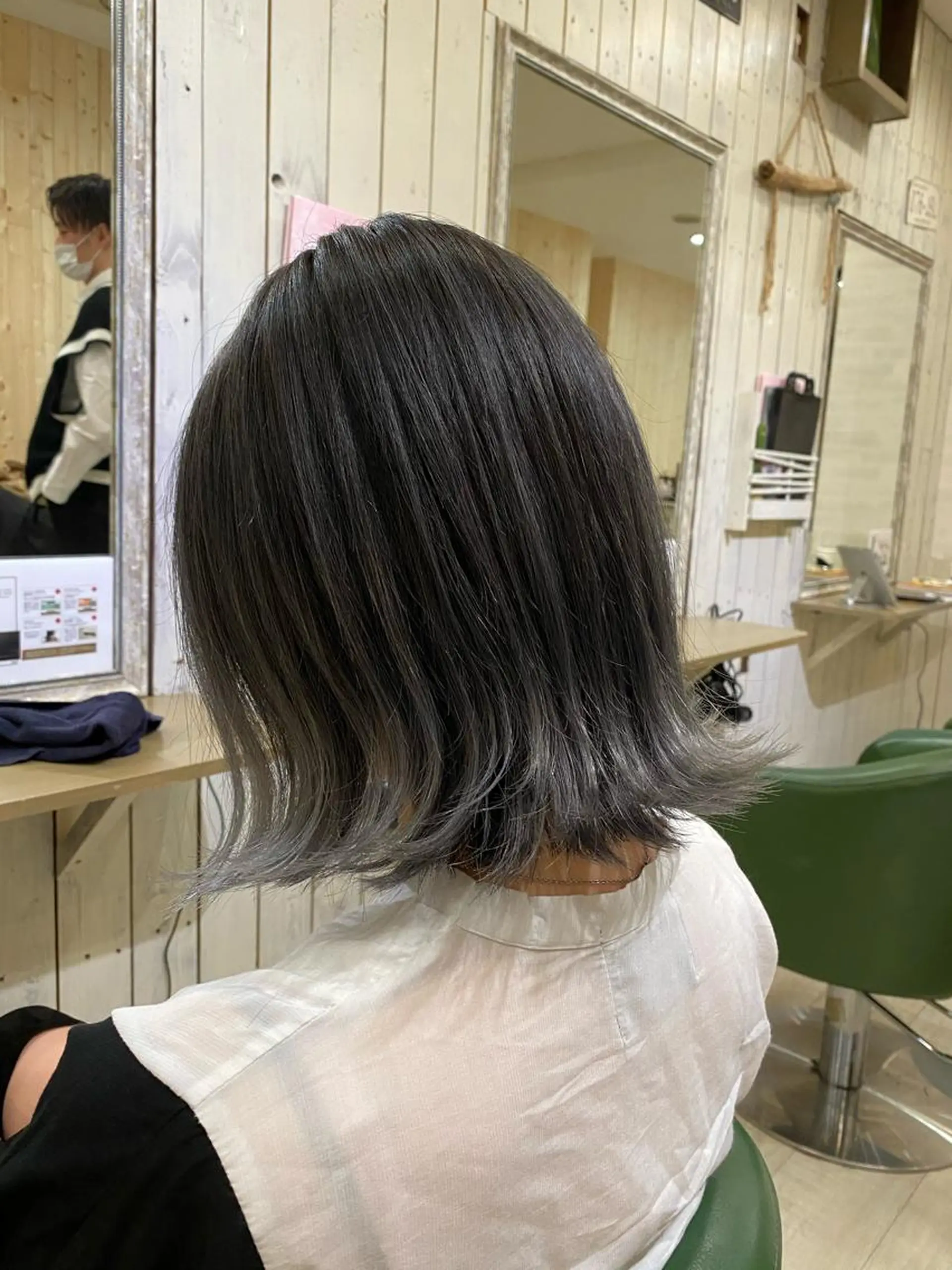 ショート カット ヘアカラー 高山 滉太のヘアスタイル