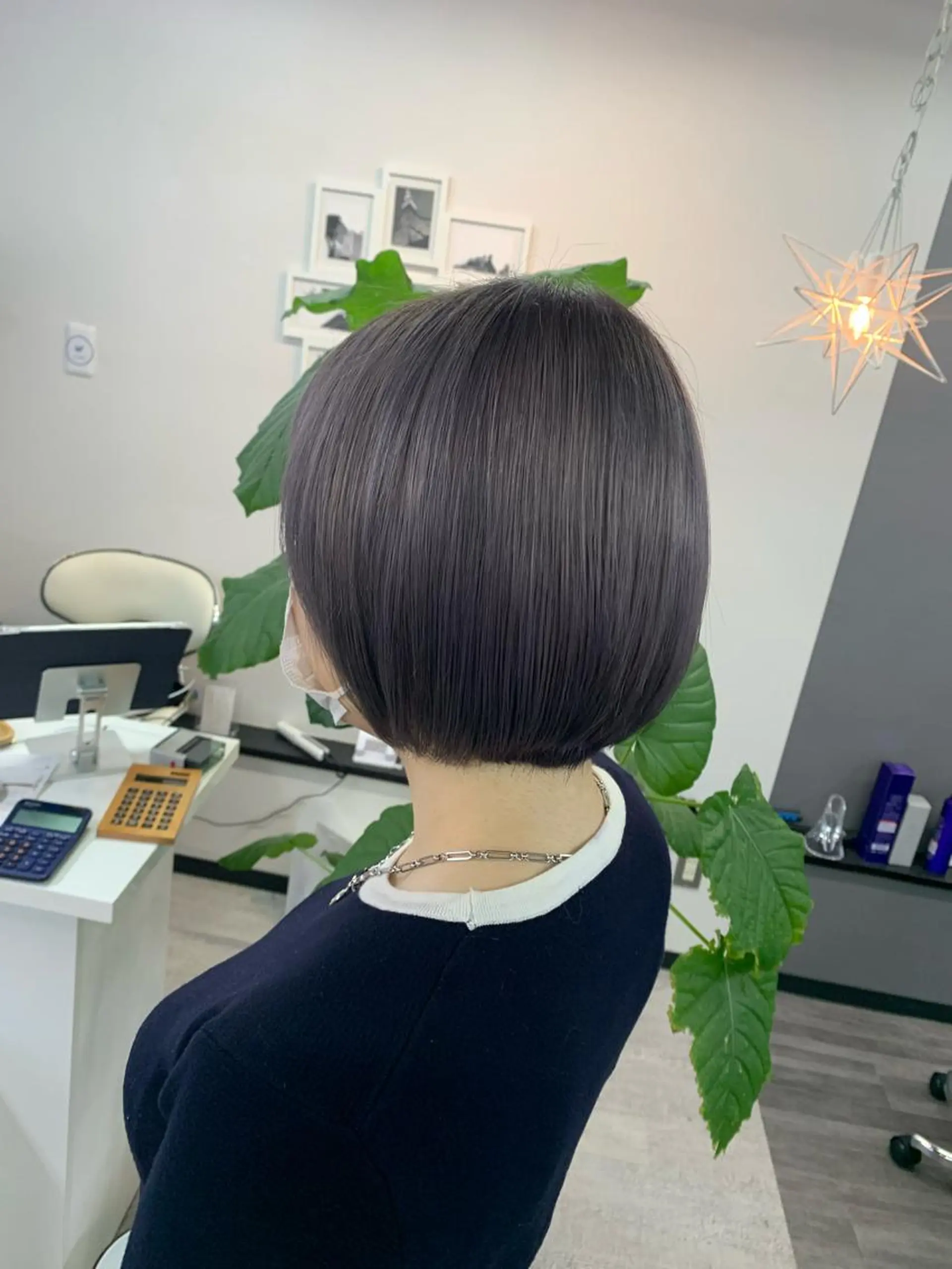 カラー オノ アカネのヘアスタイル