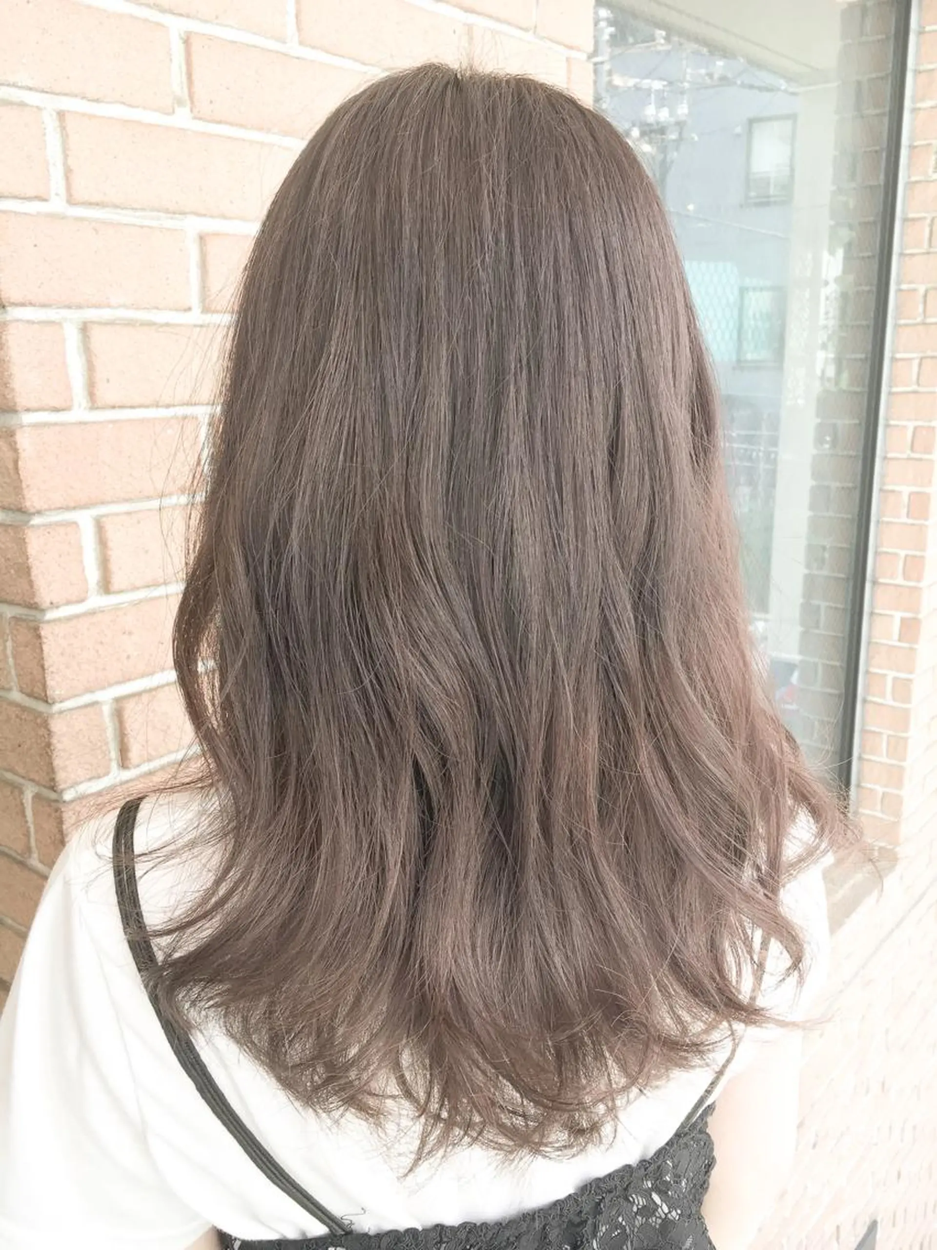 セミロング カラー ダブルカラー グレージュ ラベンダーカラー ラベンダーグレージュ ラベンダーグレー 北條 優輝のヘアスタイル