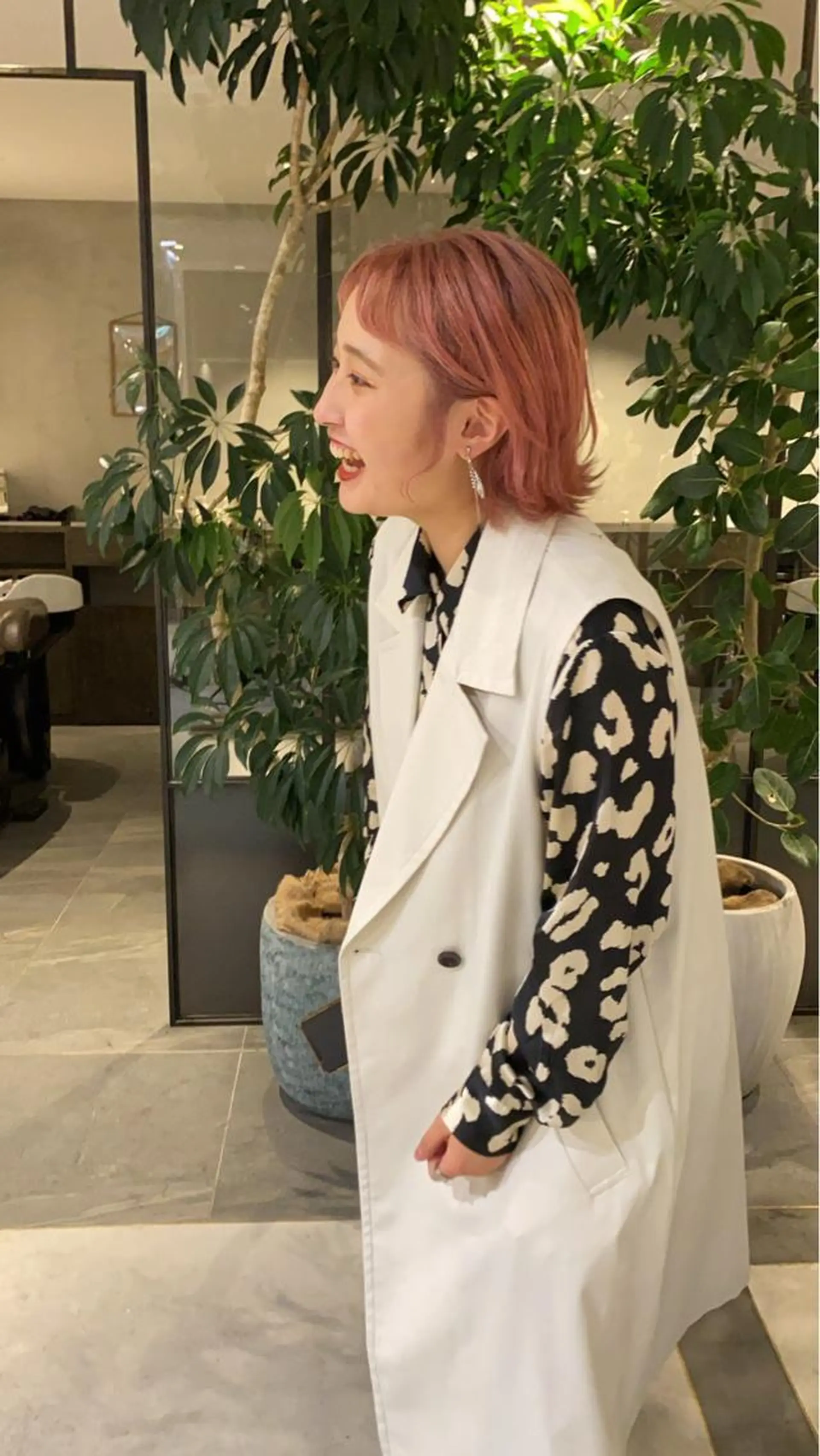 ミディアム パーマ ヘアアレンジ メンズ キッズ ネイル マツエク・マツパ メンズブリーチ カラーマツエク トリートメント ピンク カラー特化サロン梅田 Eir茶屋町/山下のヘアスタイル