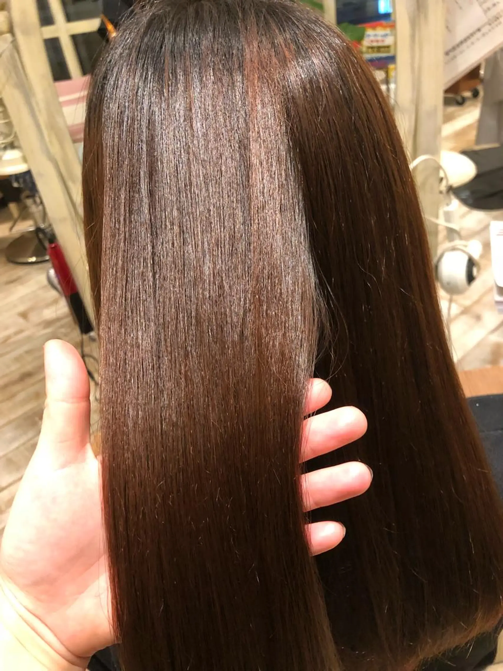 ロング パーマ ストレートパーマ 🧡艶髪・ゆるふわ style💛ミユのヘアスタイル