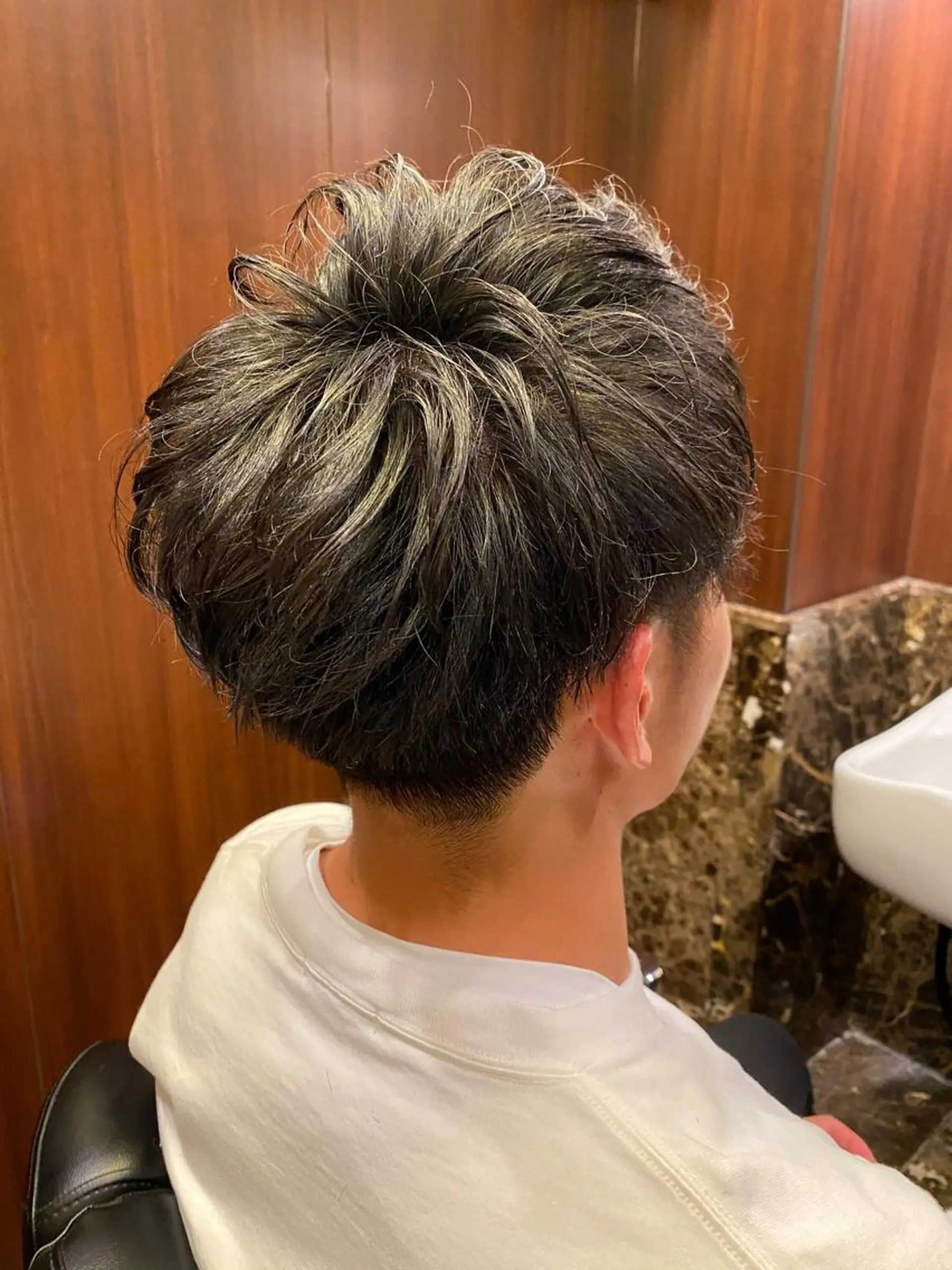 ショート パーマ メンズ 浅見 天翔のヘアスタイル