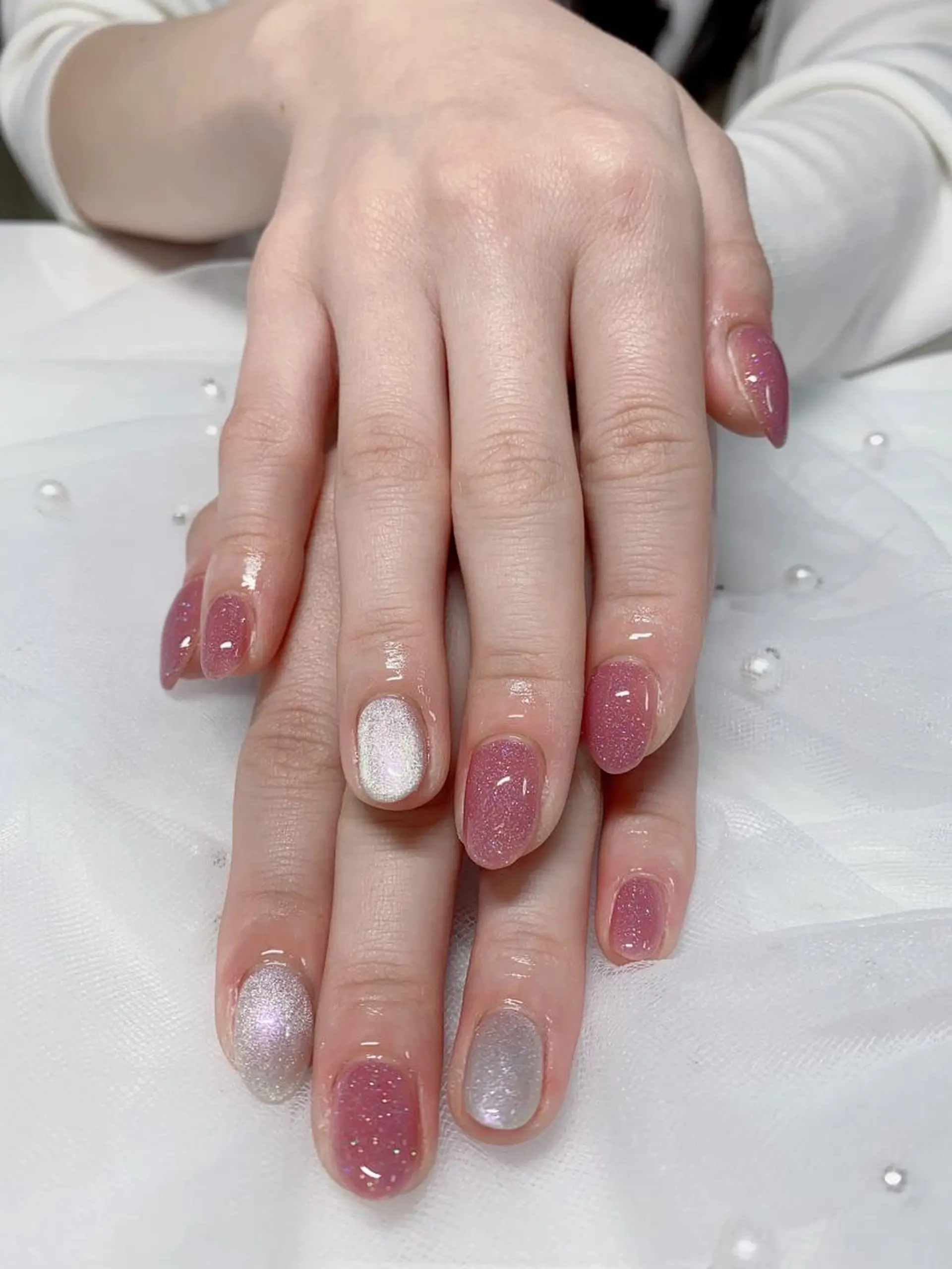 ネイル ラメ(グリッター) マグネットネイル ピンク シルバー Jasmine nailsalon所属・ジャスミン ネイルサロンのネイルデザイン