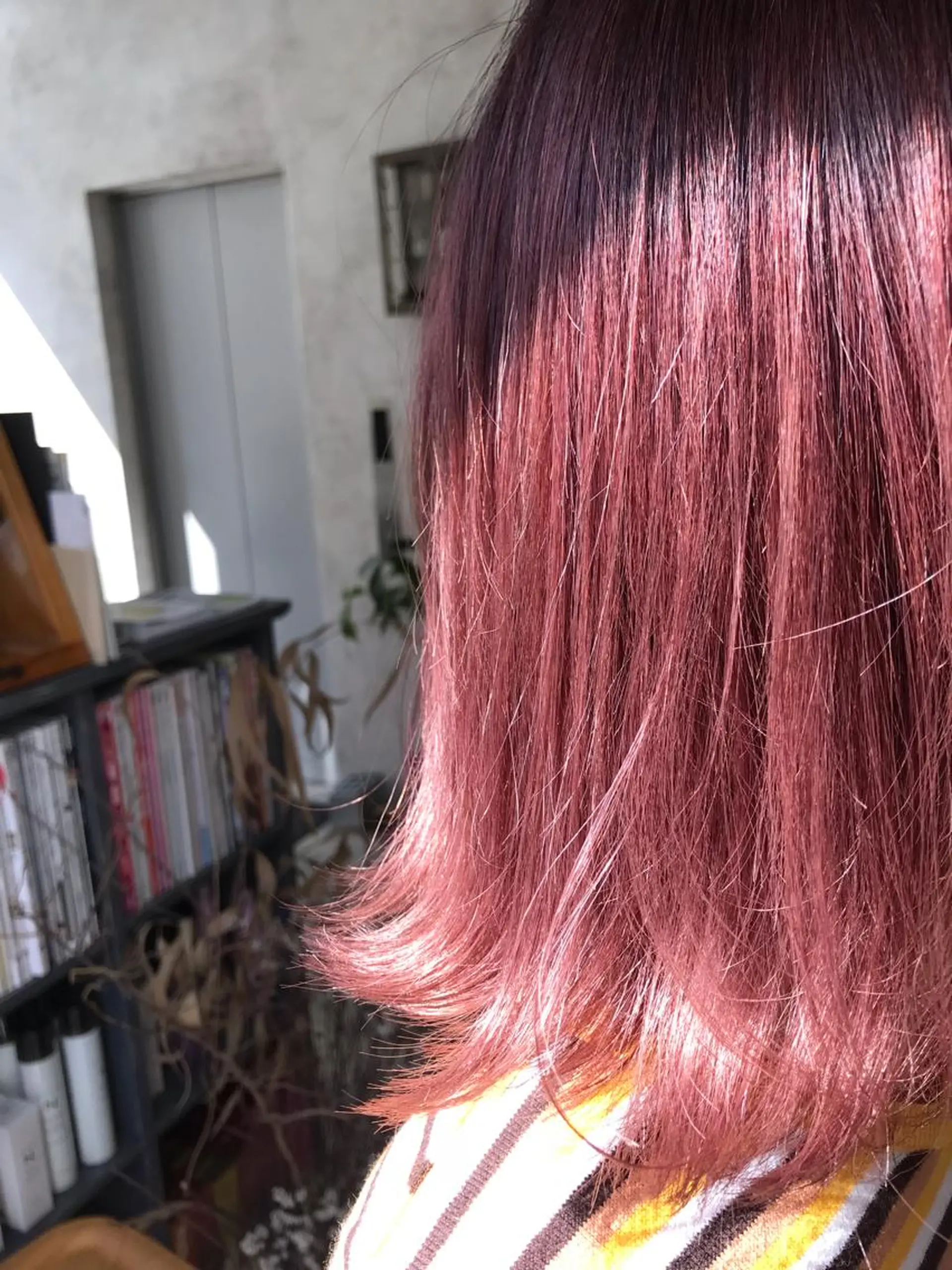 セミロング keshiki大名所属・Keshiki大名 安部 真輝のヘアスタイル