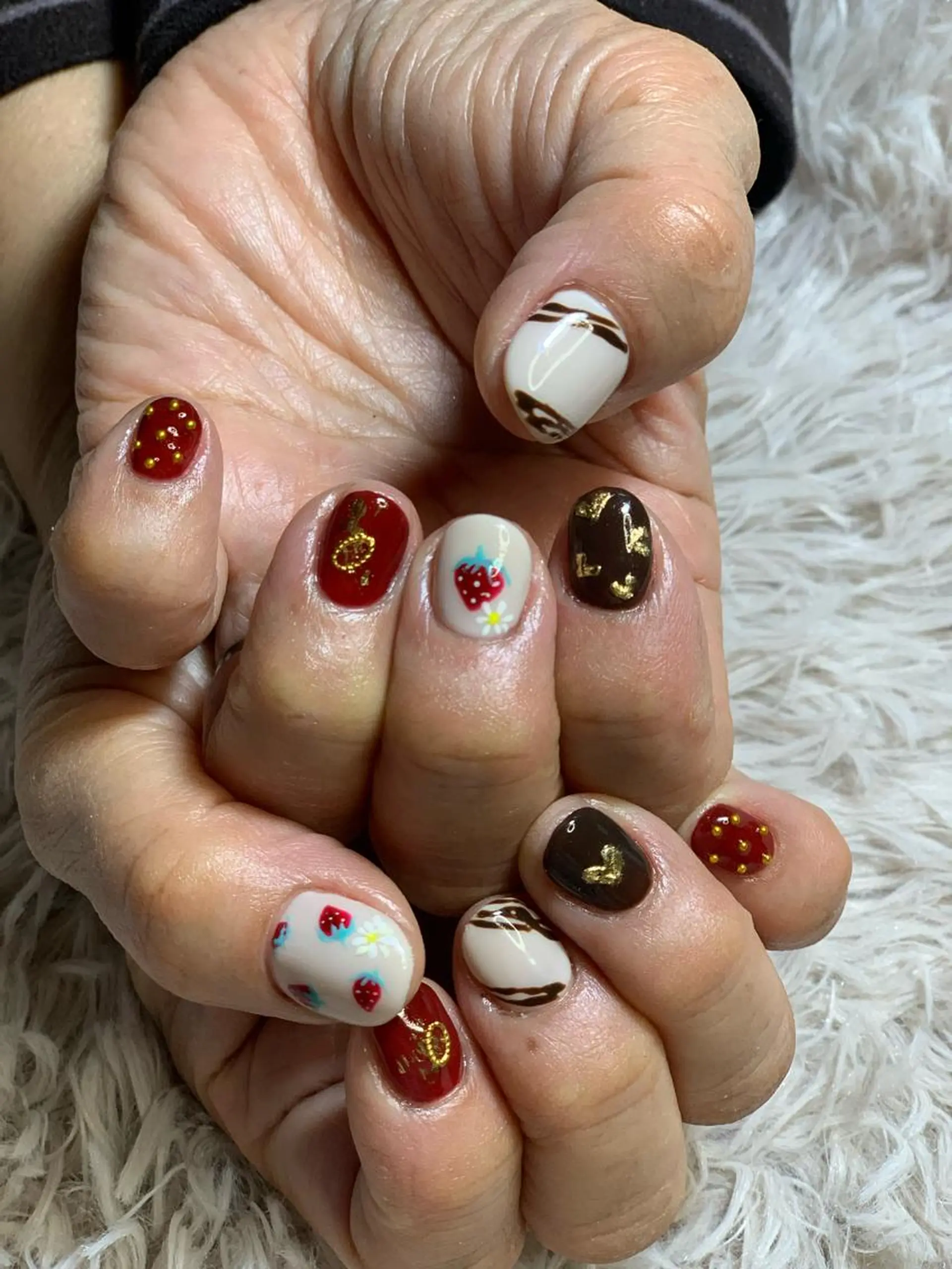 ネイル バレンタイン Niko.nail所属・☆ YOSHIEのネイルデザイン