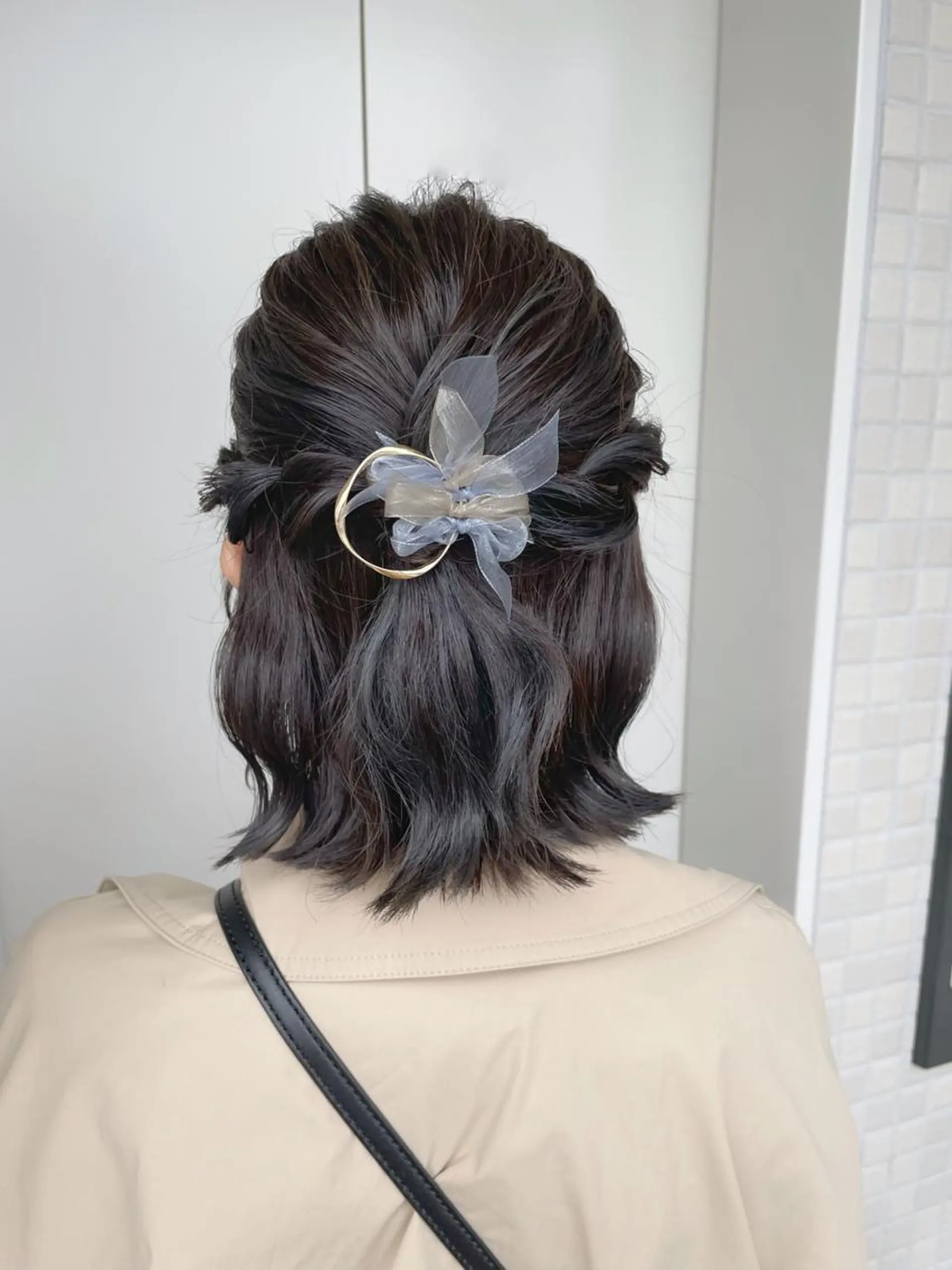 ミディアム ヘアアレンジ ハーフアップ oggi +KENJE所属・大平 美沙のヘアスタイル