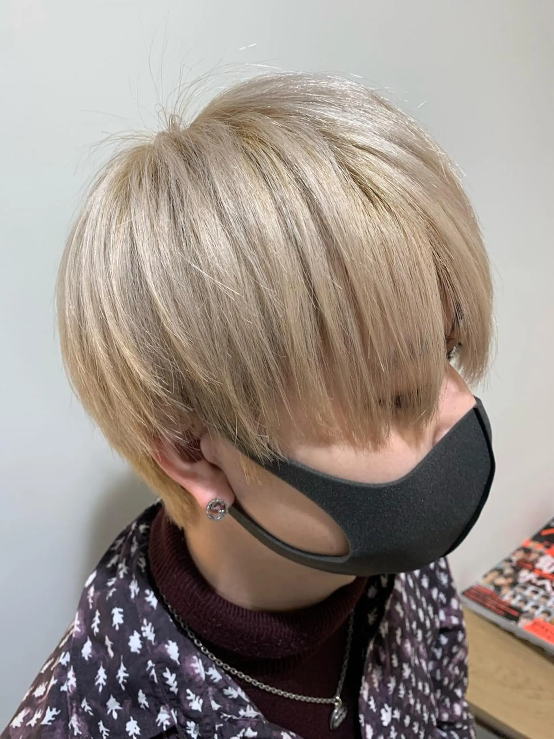 カラー メンズ ブロンド ヘアカラー 福崎 真奈のヘアスタイル