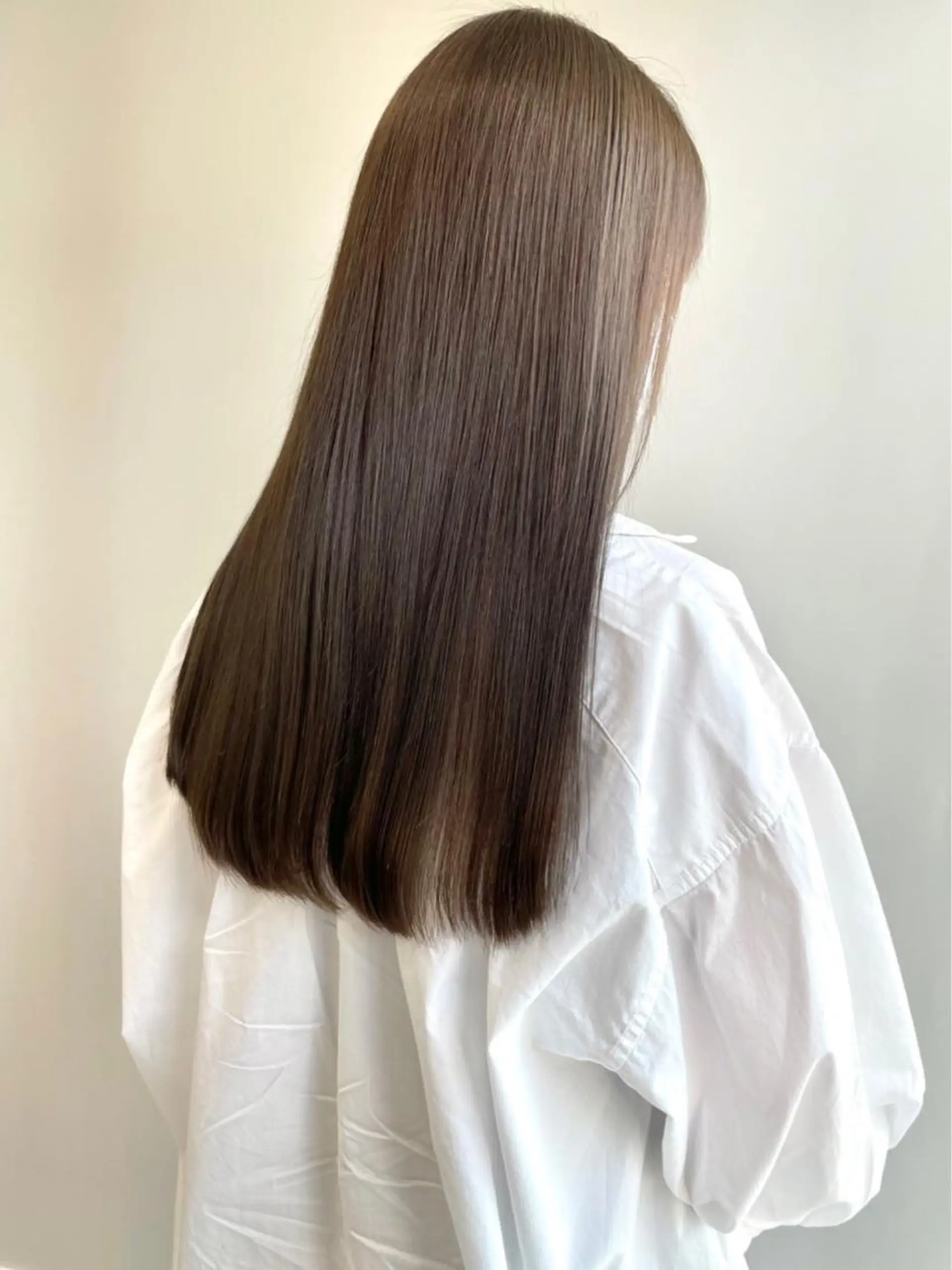 壽真央 /ブリーチカラーのヘアスタイル