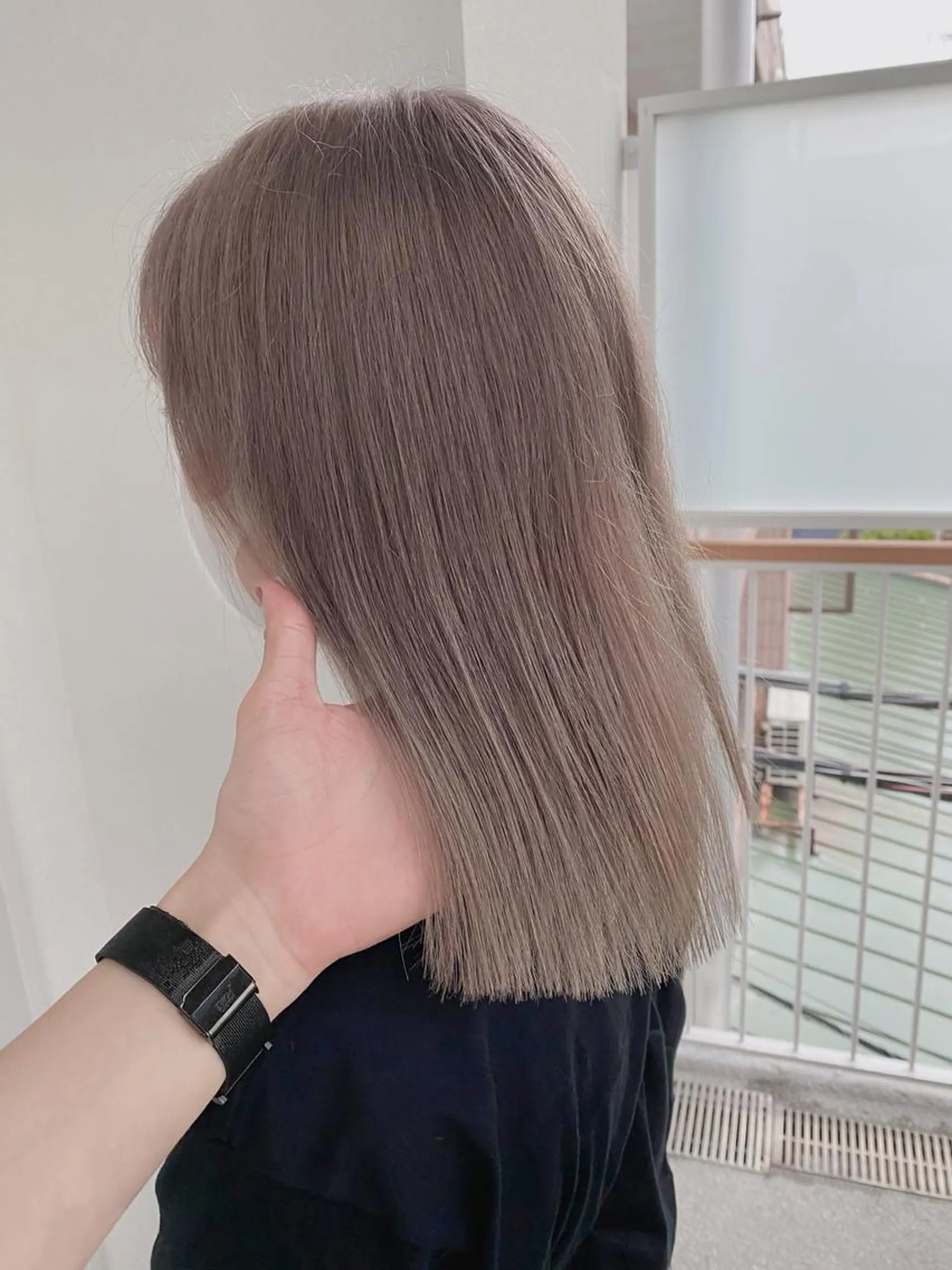 セミロング カラー ハイトーン×韓国ヘア 💍tiam💍のヘアスタイル