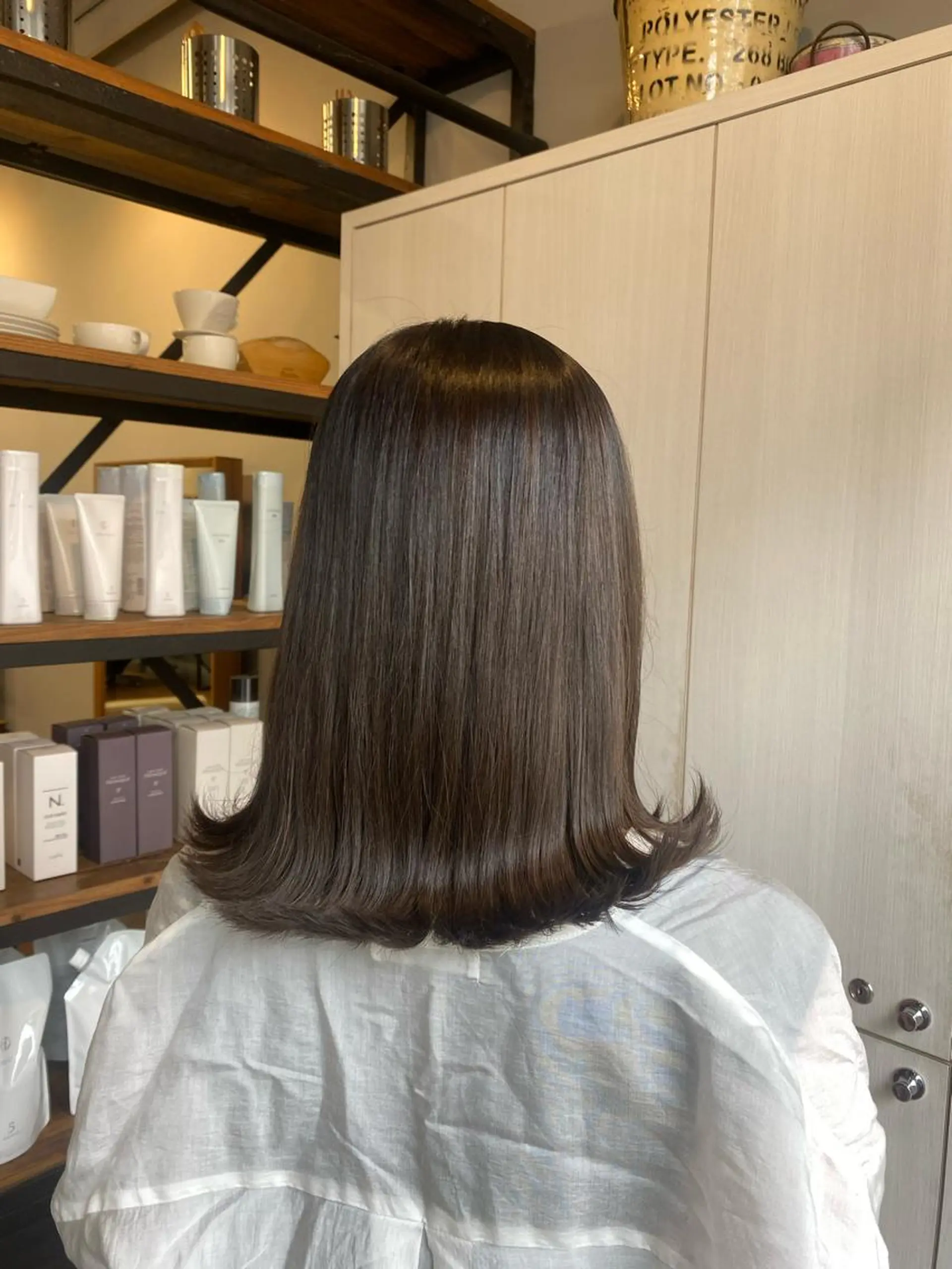 セミロング ヘアカラー つじ みさきのヘアスタイル