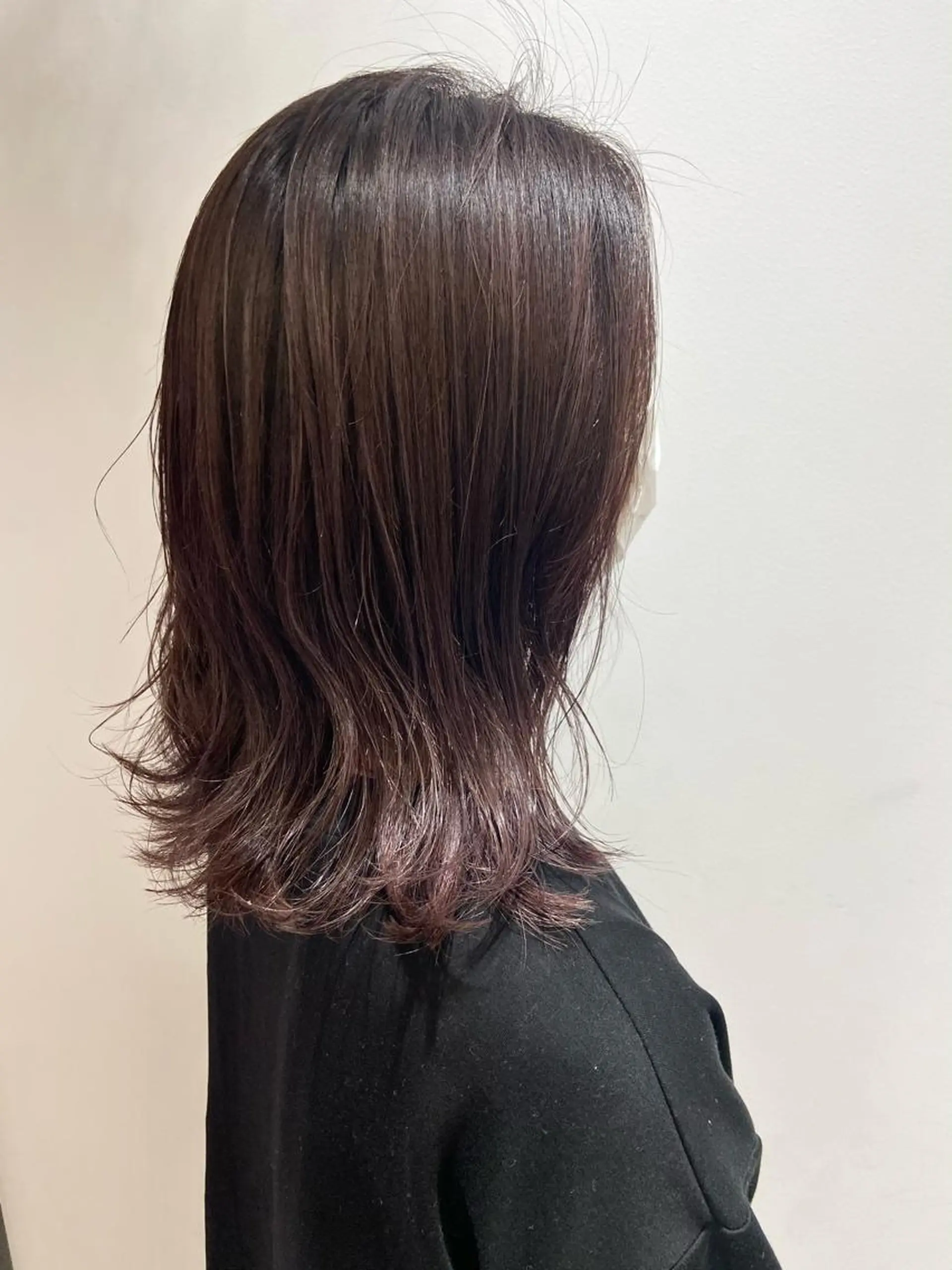 ミディアム カラー ヘアカラー 🐺ウルフ/レイヤー 似合わせ‎🤍沙羅のヘアスタイル