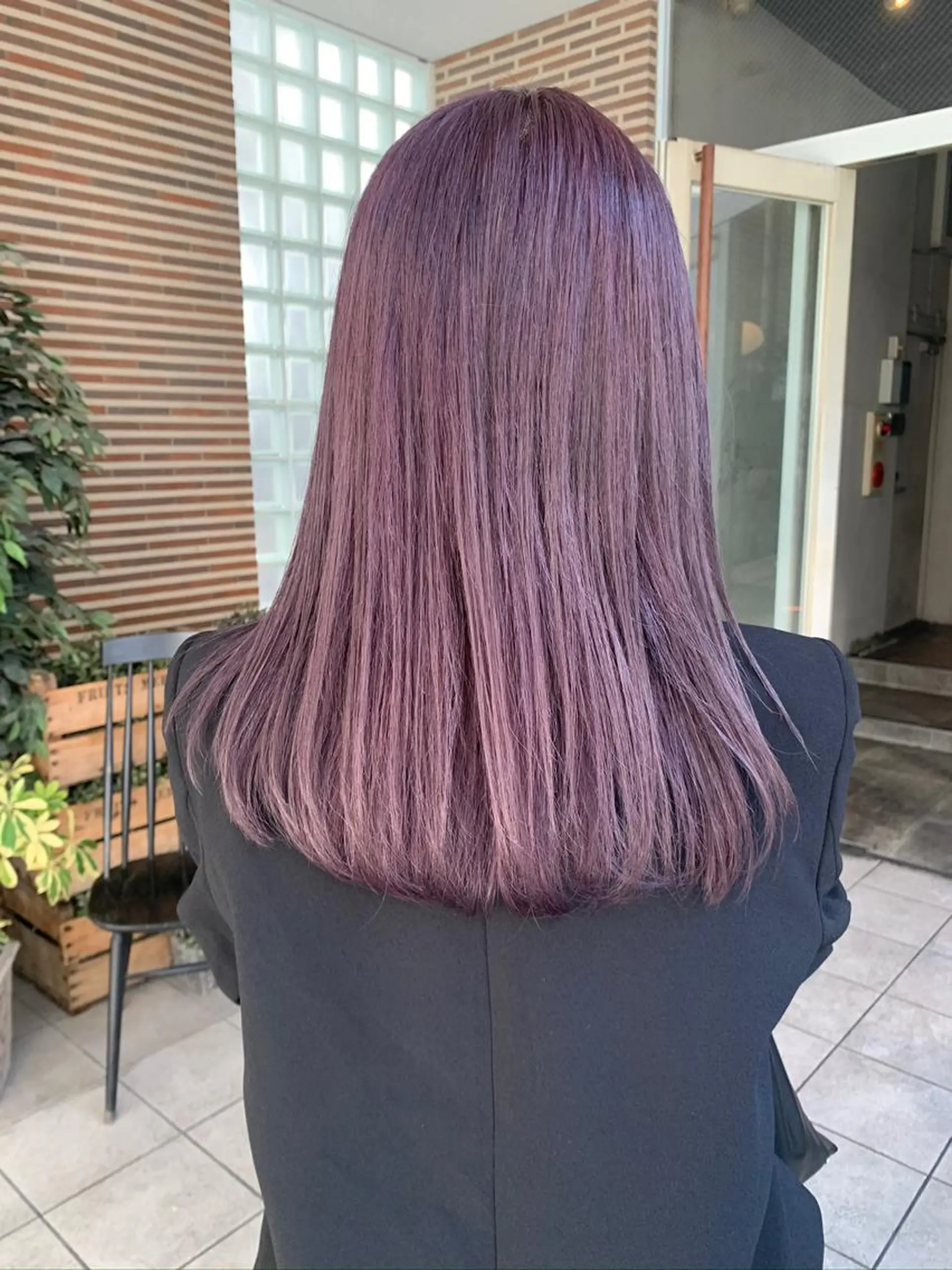 ロング カラー ブリーチ ラベンダーカラー ラベンダーグレー カット ヘアカラー トリートメント 小森 祐希のヘアスタイル