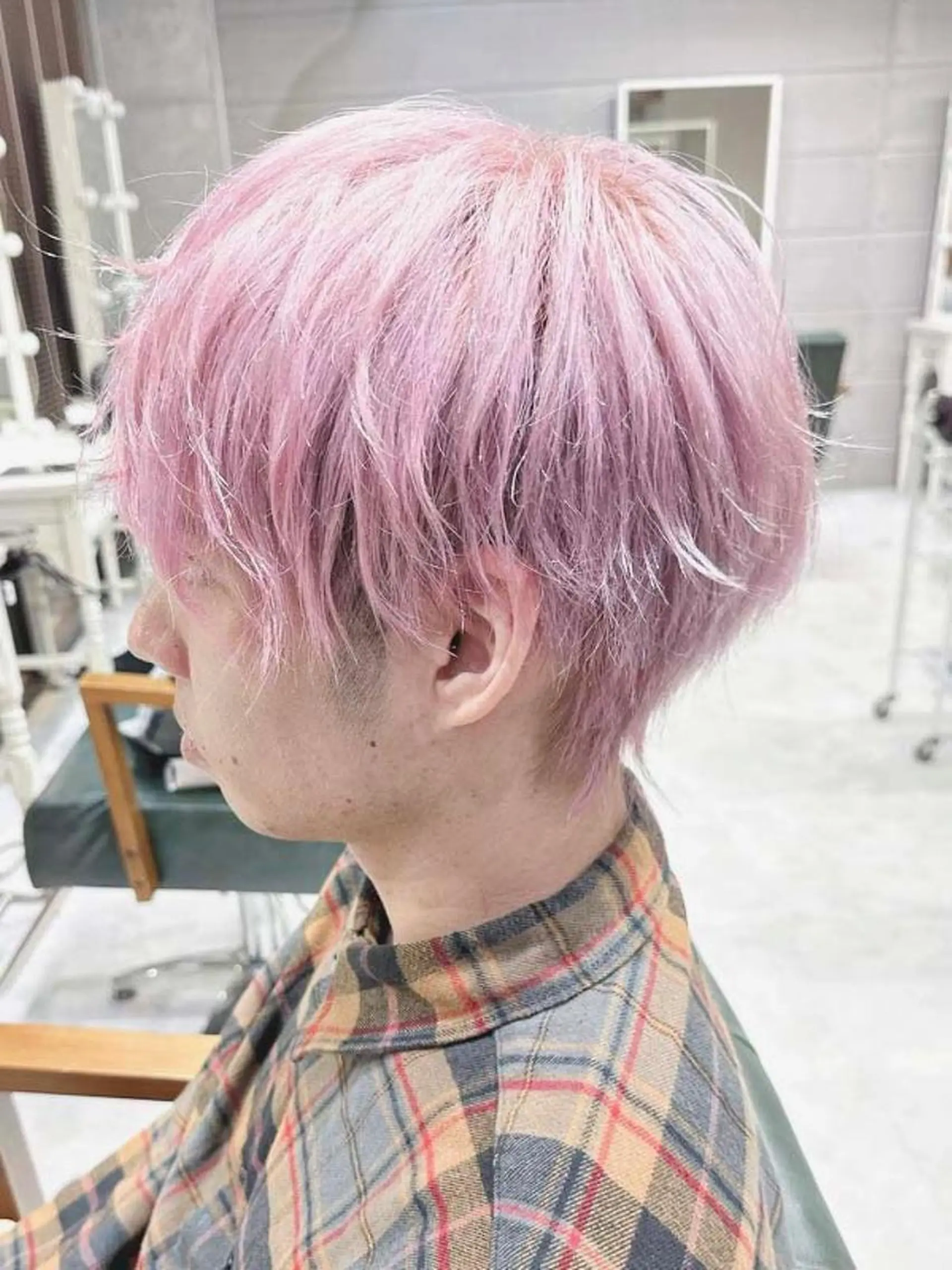 ショート カラー ヘアアレンジ メンズ メンズブリーチ メンズ韓国風 韓国マッシュ マッシュ ツーブロック 𝐑𝐈𝐍𝐊𝐀 🐷🖤のヘアスタイル