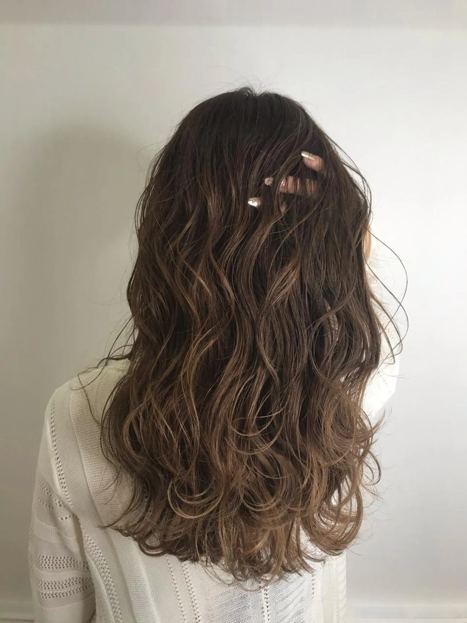 ロング カラー カット ヘアカラー トリートメント アンダーバーホワイト_WHITE所属・_WHITE芝本 賢吾【天王寺店】のヘアスタイル