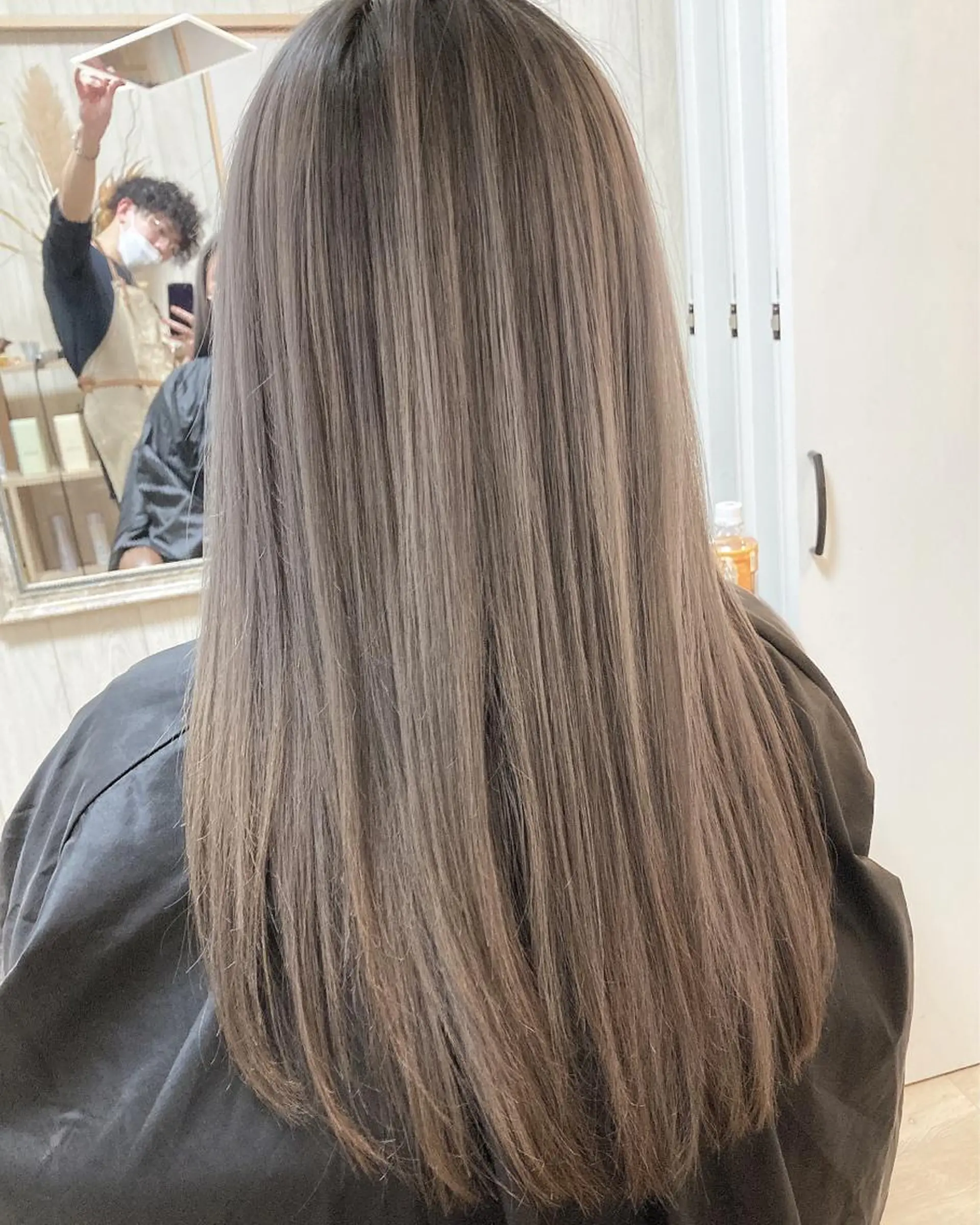 ロング カラー MERCI所属・マツモト コウダイのヘアスタイル