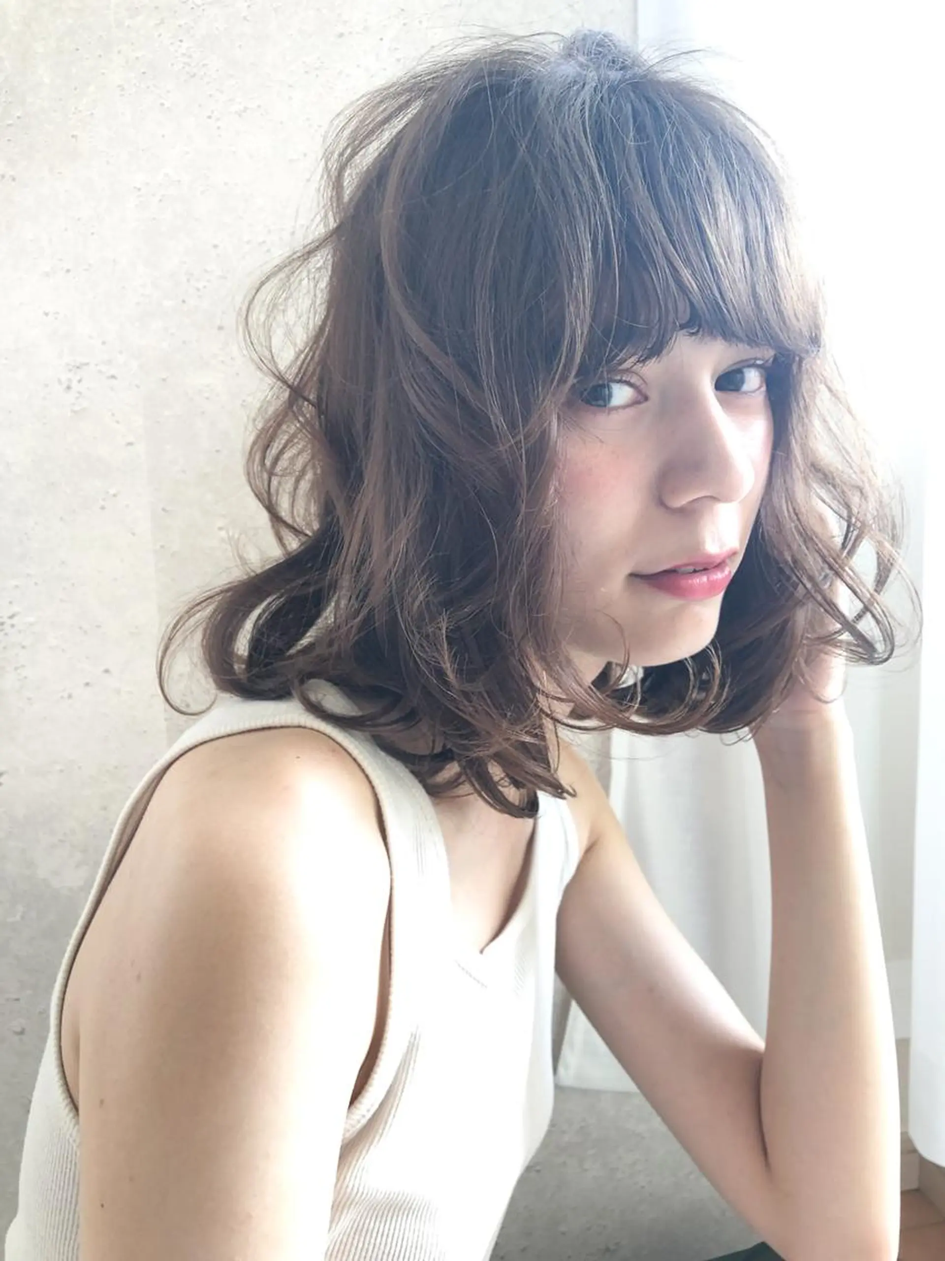 ミディアム カラー ヘアアレンジ ミディアムパーマ アクアカラー ダブルカラー グラデーションカラー ハイライトカラー 💝髪質改善💝_ chlom🌸春🌸のヘアスタイル