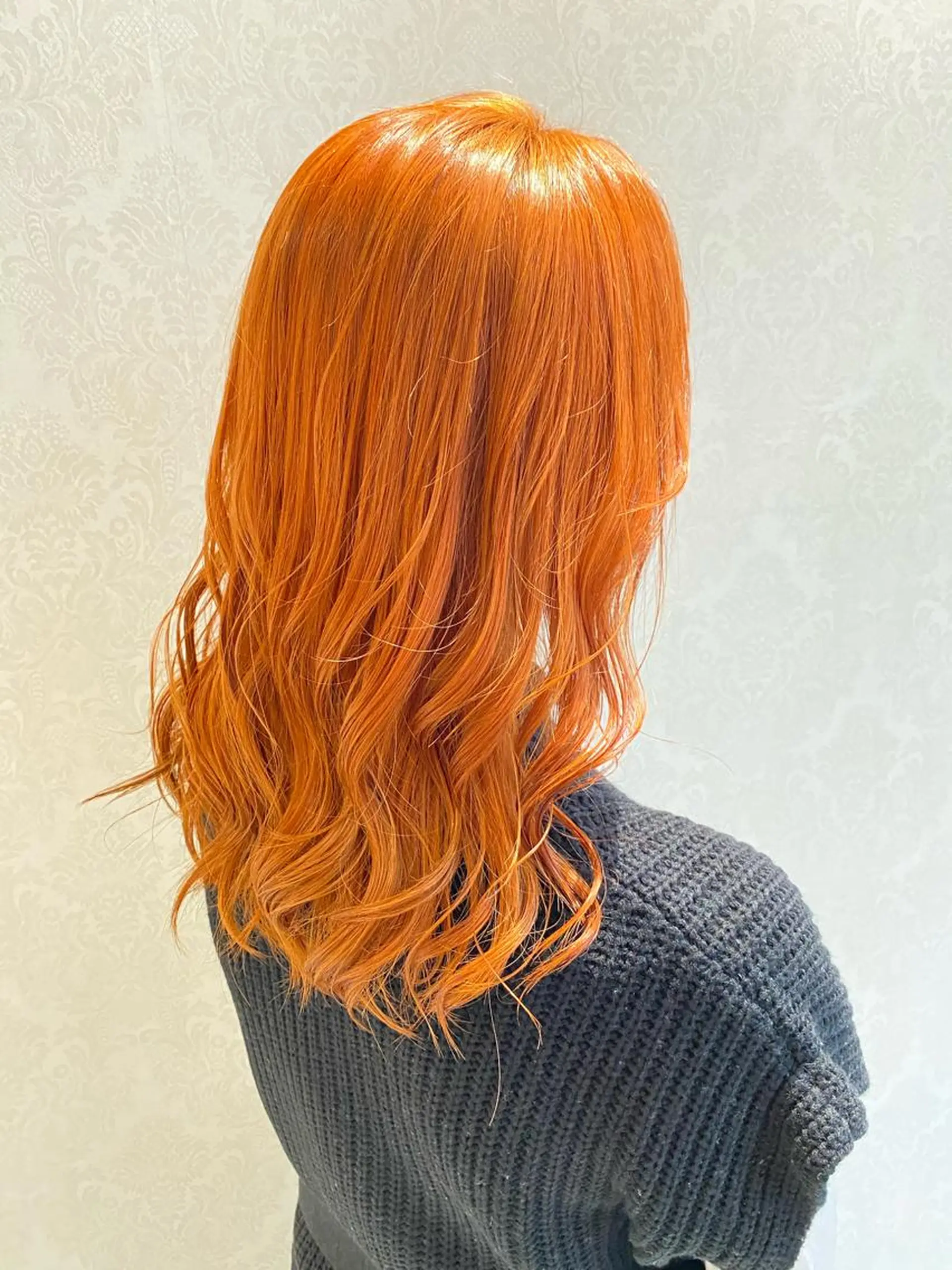 セミロング カラー オレンジ ヘアカラー mori  by little所属・デザインカラー✨新倉 佑奈のヘアスタイル