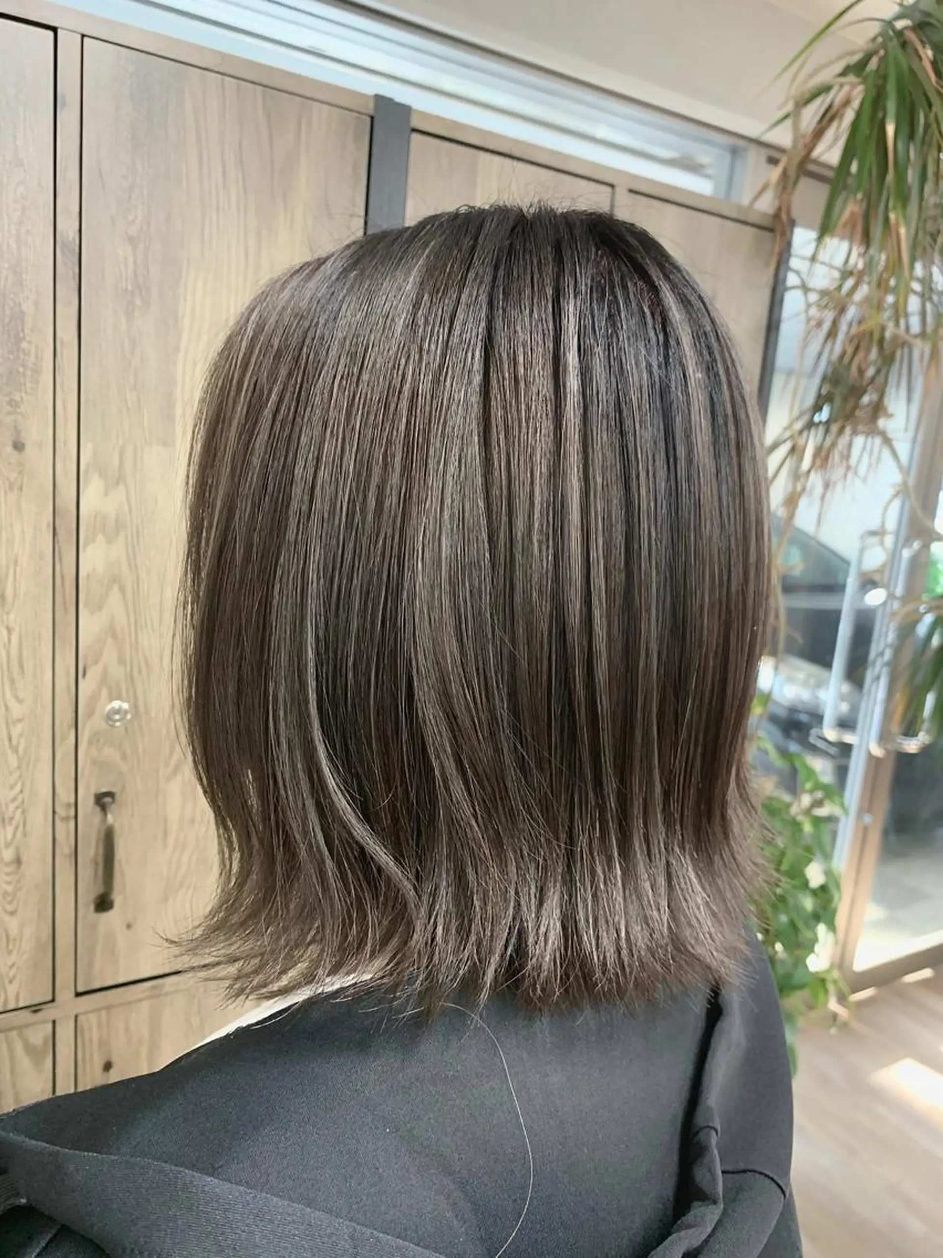 カラー バレイヤージュ ブリーチ ケアブリーチ ダブルカラー イヤリングカラー 🌷かわばた めい🌷のヘアスタイル