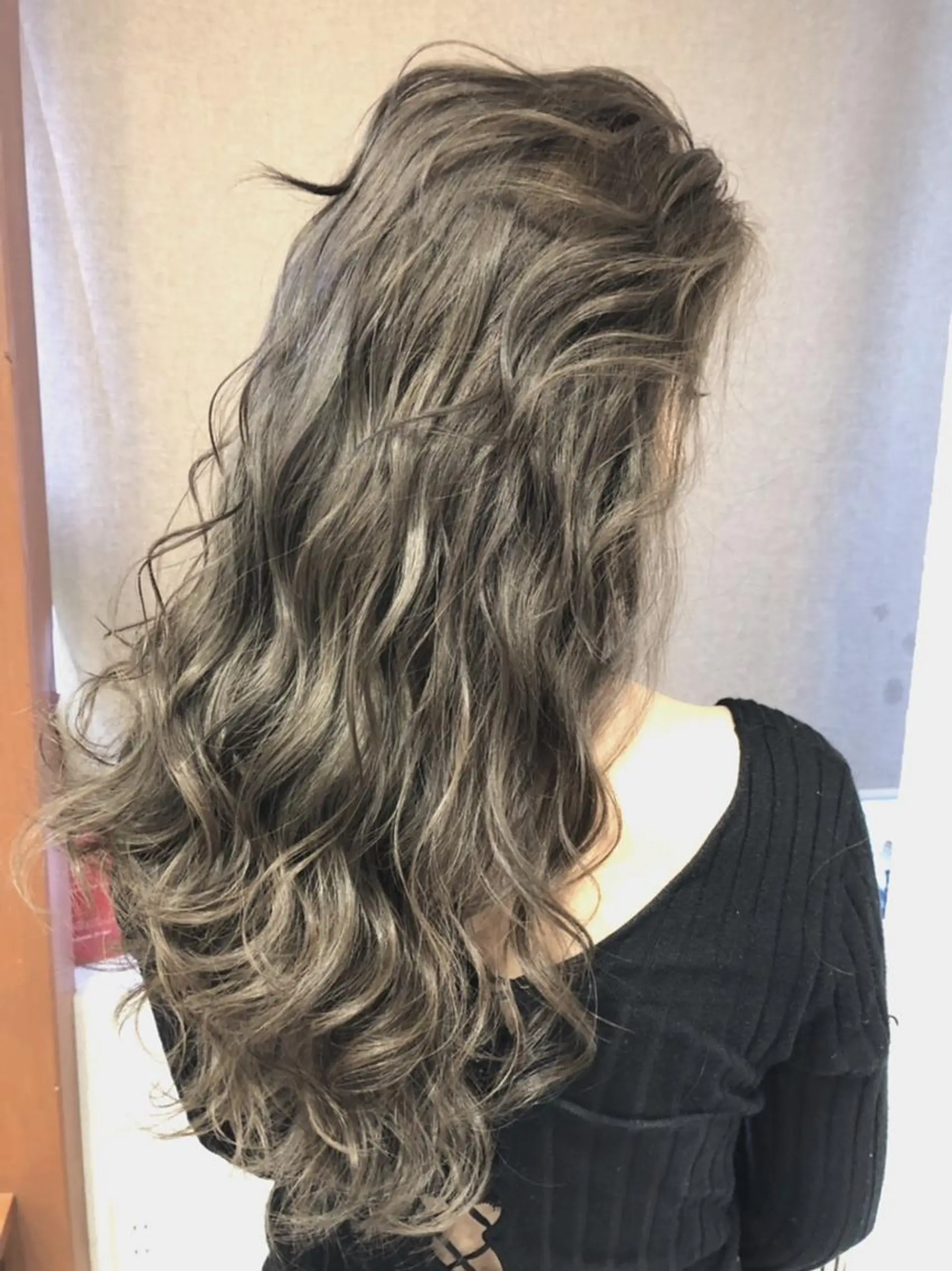 カラー パーマ セミロング amie 【アミ札幌店】のヘアスタイル