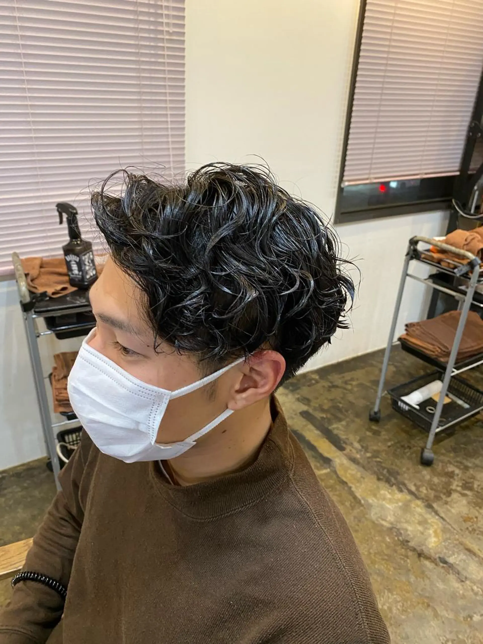 ショート パーマ メンズ メンズパーマ かきあげバング スパイラルパーマ カット パーマ sweet  自由が丘所属・髪質改善推し 巽のヘアスタイル