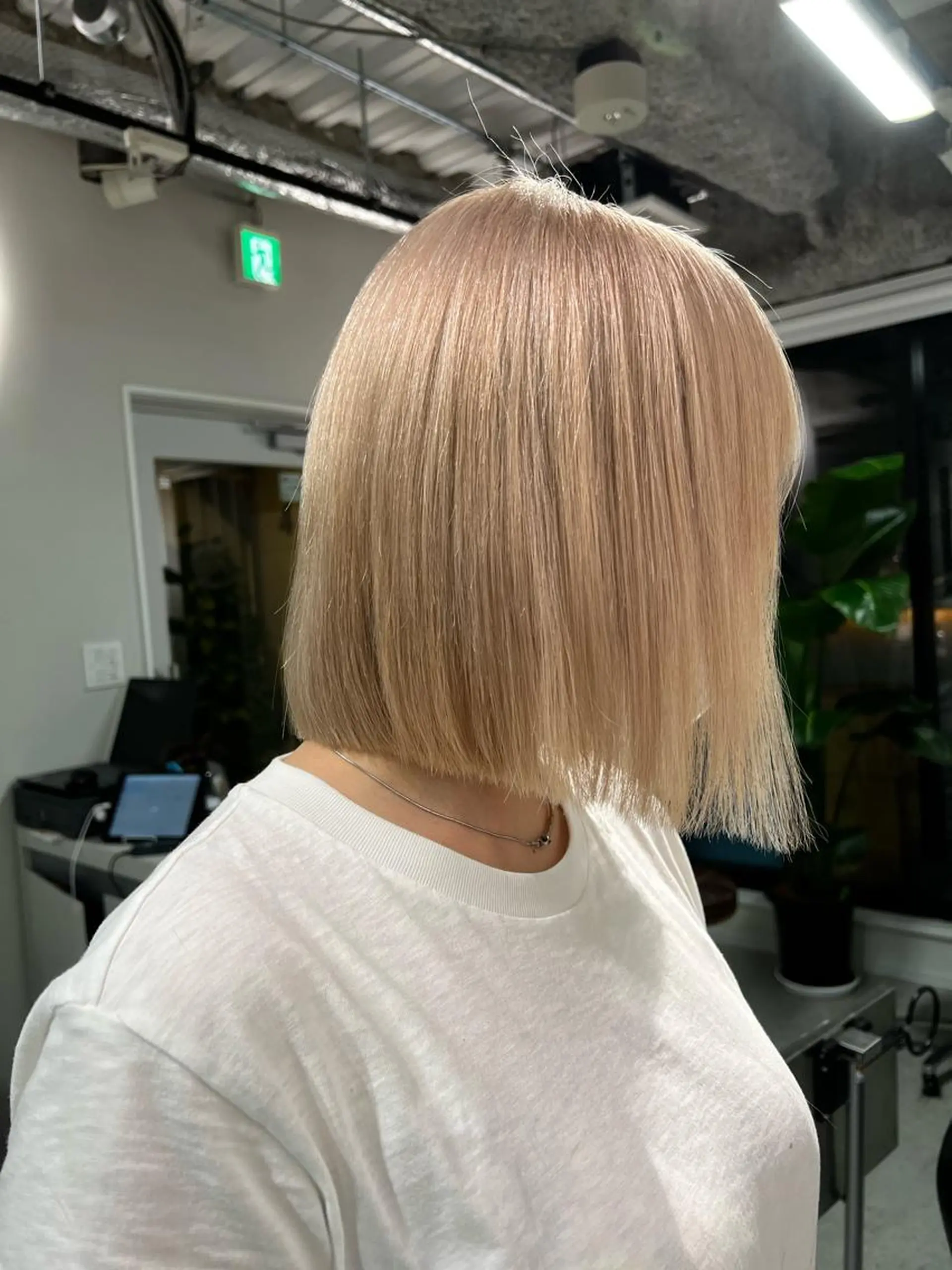 ミディアム カラー 切りっぱなしボブ ボブ カット ヘアカラー トリートメント 韓国🤍ワンホンヘア みかん🇨🇳のヘアスタイル