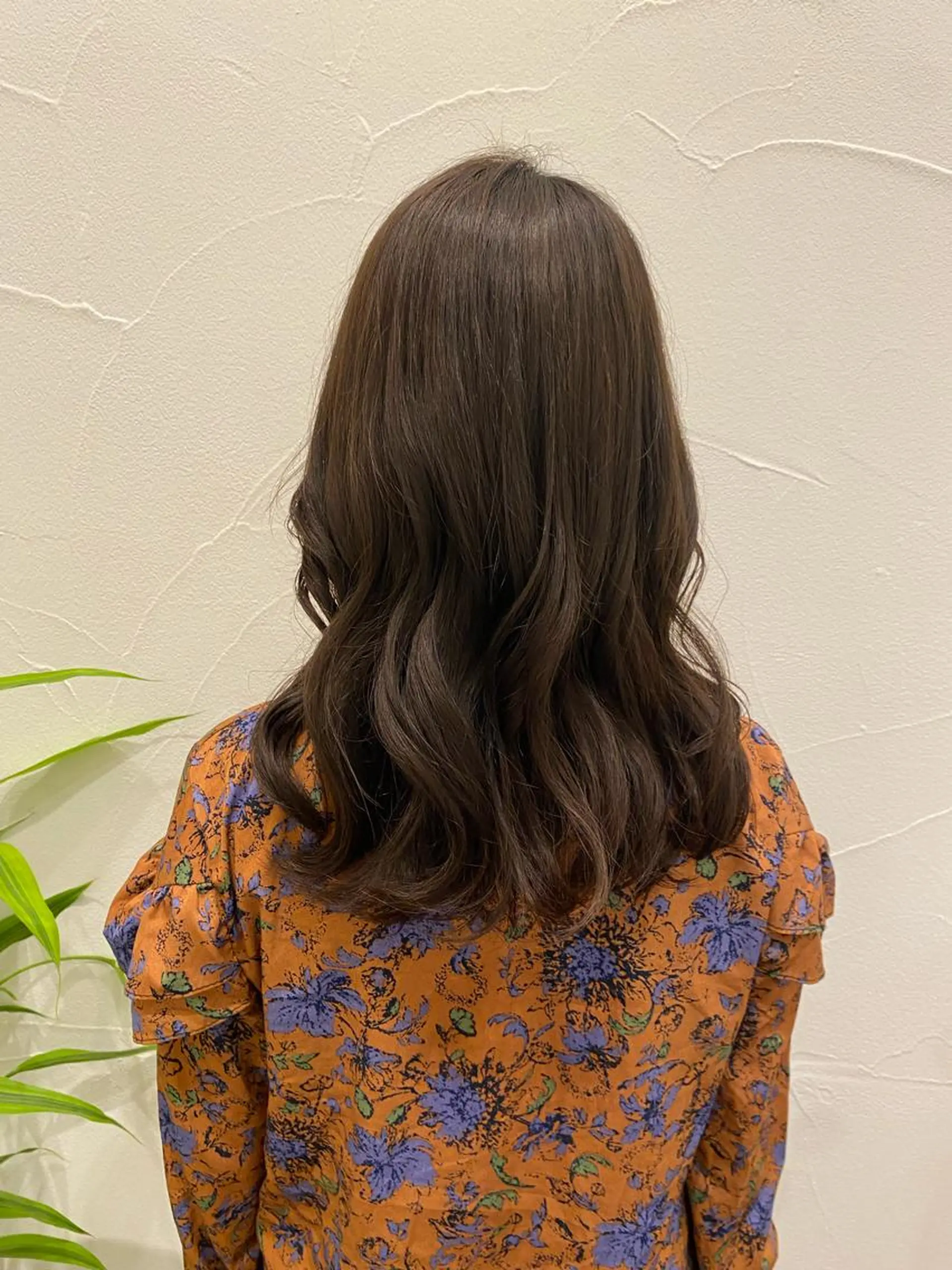 ロング カラー ブラウンカラー オリーブブラウン Ash中目黒店 榊間茜のヘアスタイル